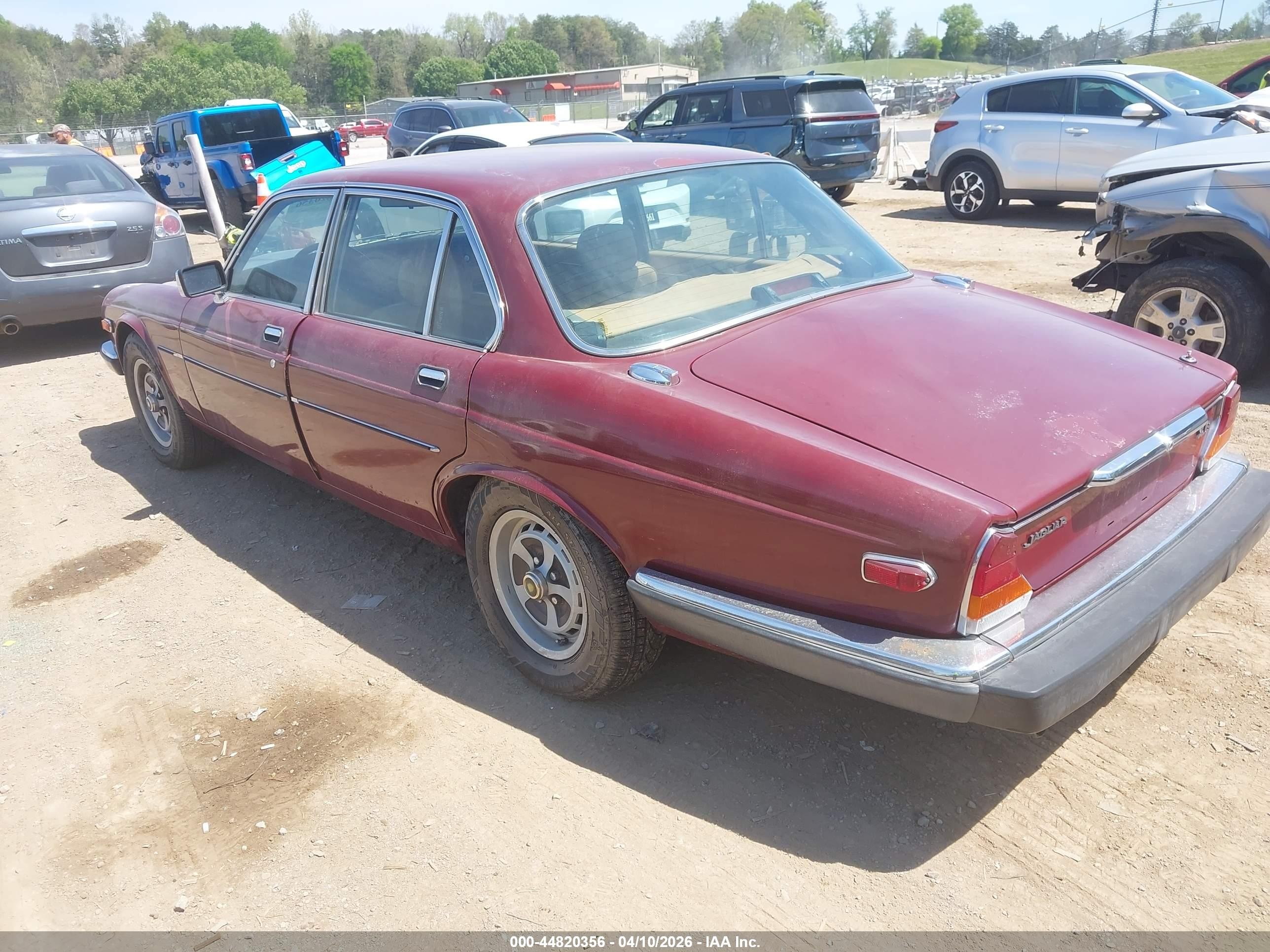 1985 Jaguar Xj6   Maroon vin: SAJAV1348FC393121