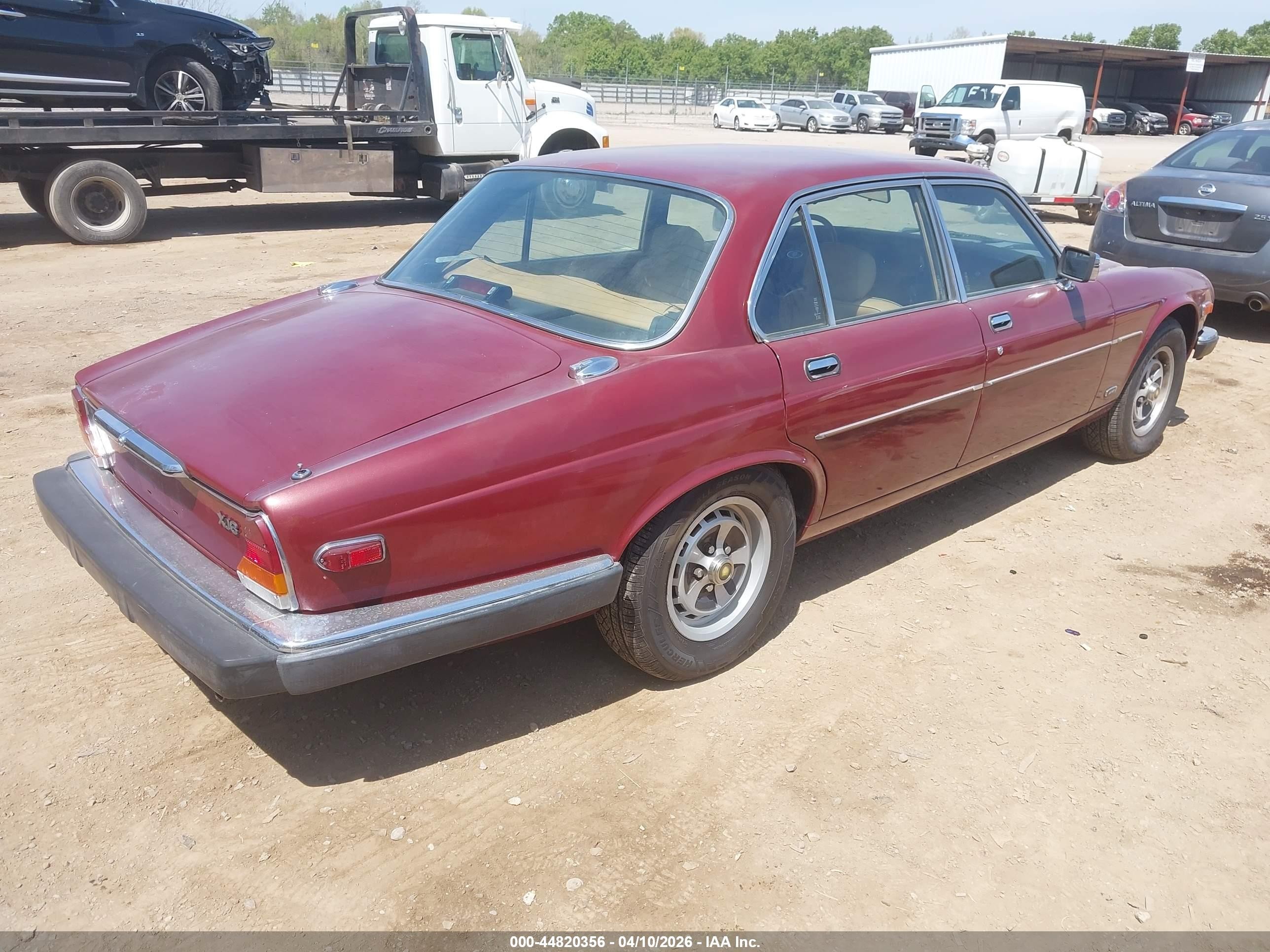 1985 Jaguar Xj6   Maroon vin: SAJAV1348FC393121