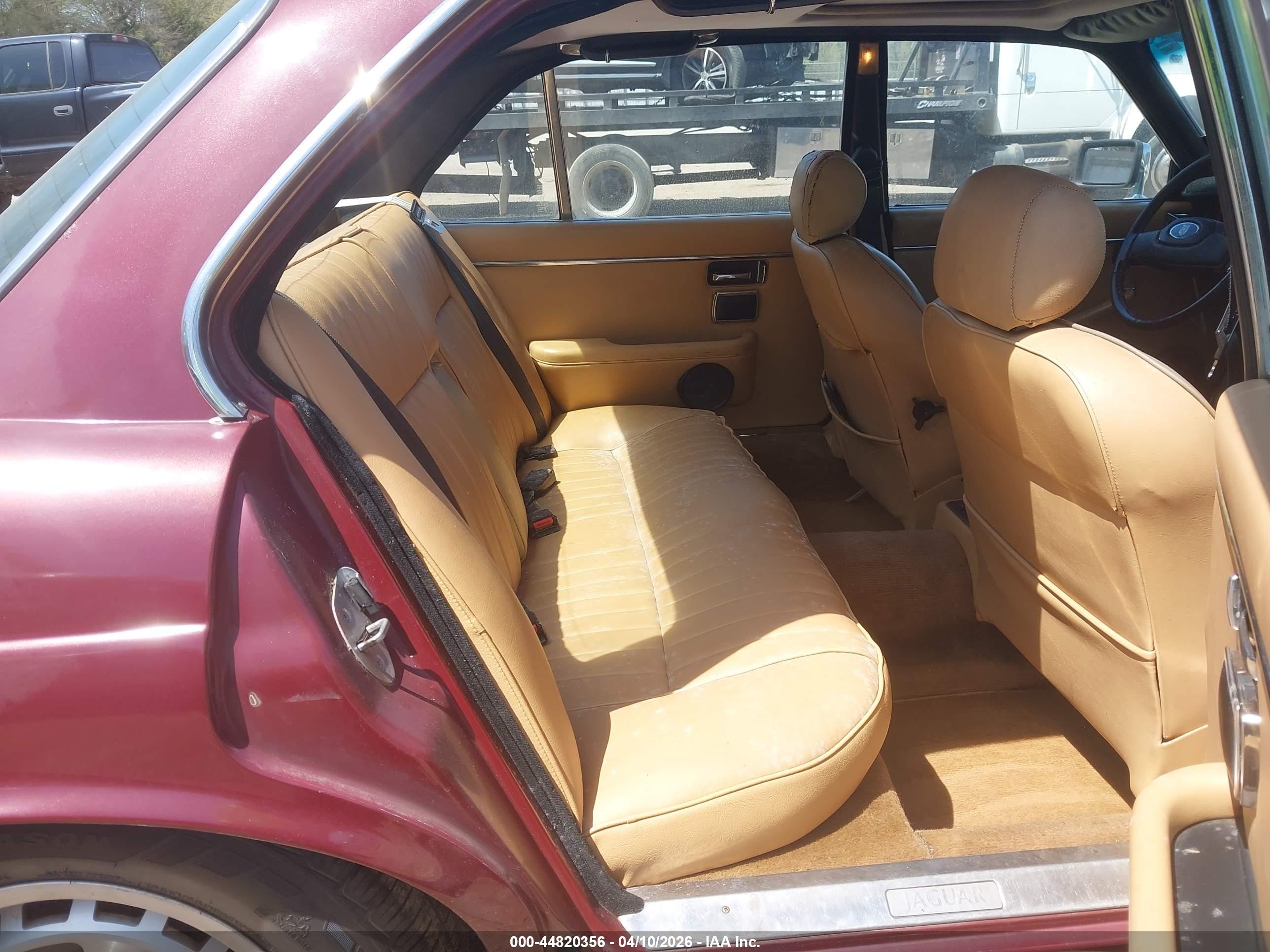 1985 Jaguar Xj6   Maroon vin: SAJAV1348FC393121