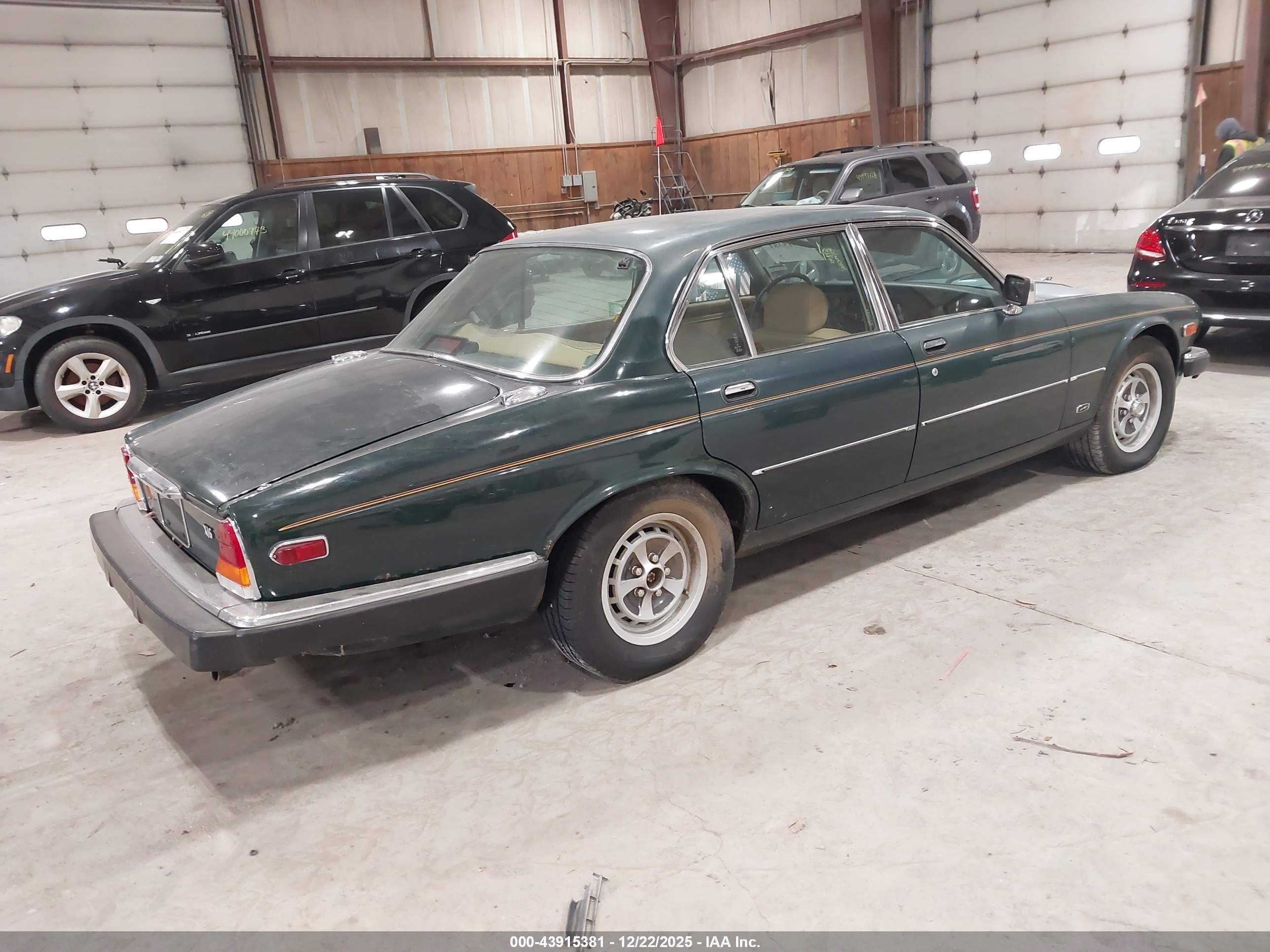 1986 Jaguar Xj6   Green vin: SAJAV1348GC459734