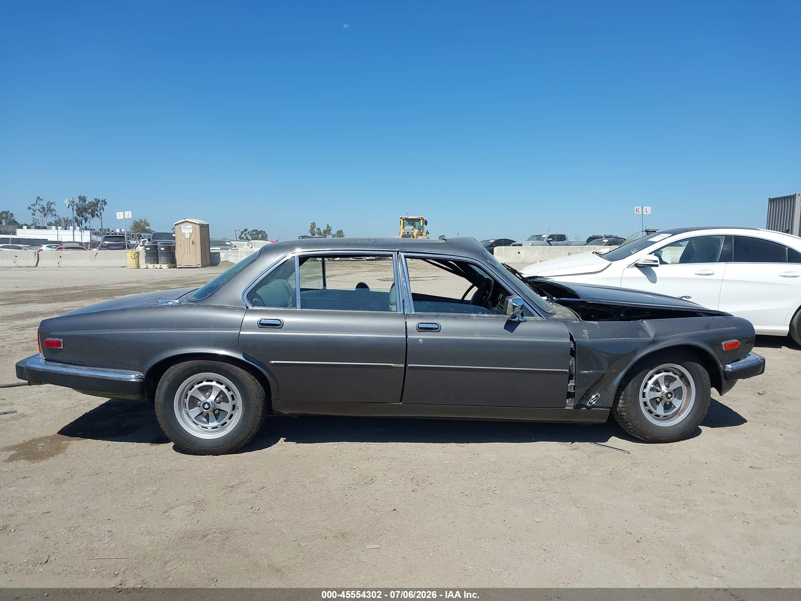 1985 Jaguar Xj6   Gray vin: SAJAV1349FC429690
