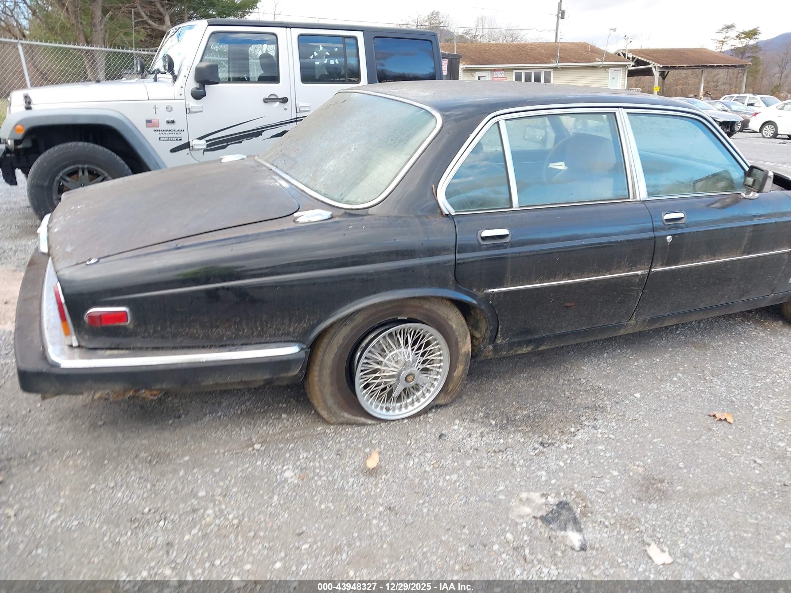 1986 Jaguar Xj6 Vanden Plas Black vin: SAJAY1342GC444914