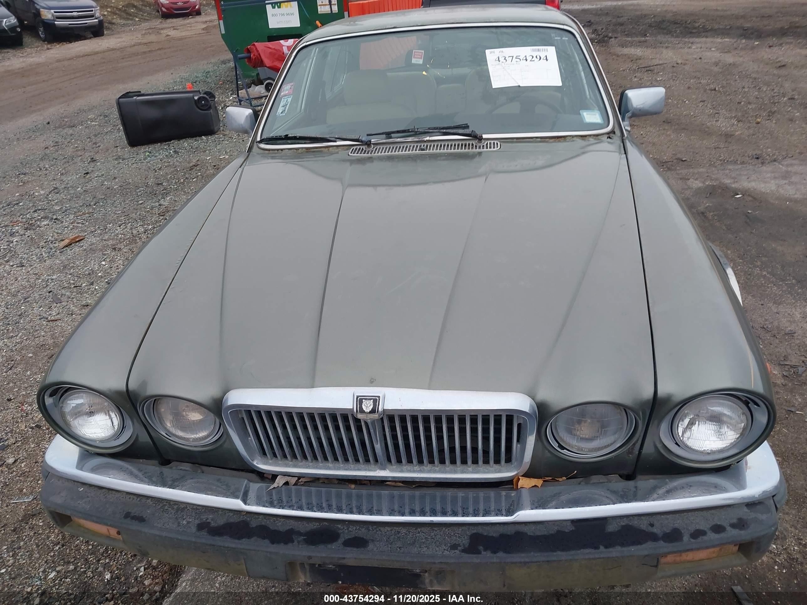1985 Jaguar Xj6 Vanden Plas Green vin: SAJAY1346FC391682
