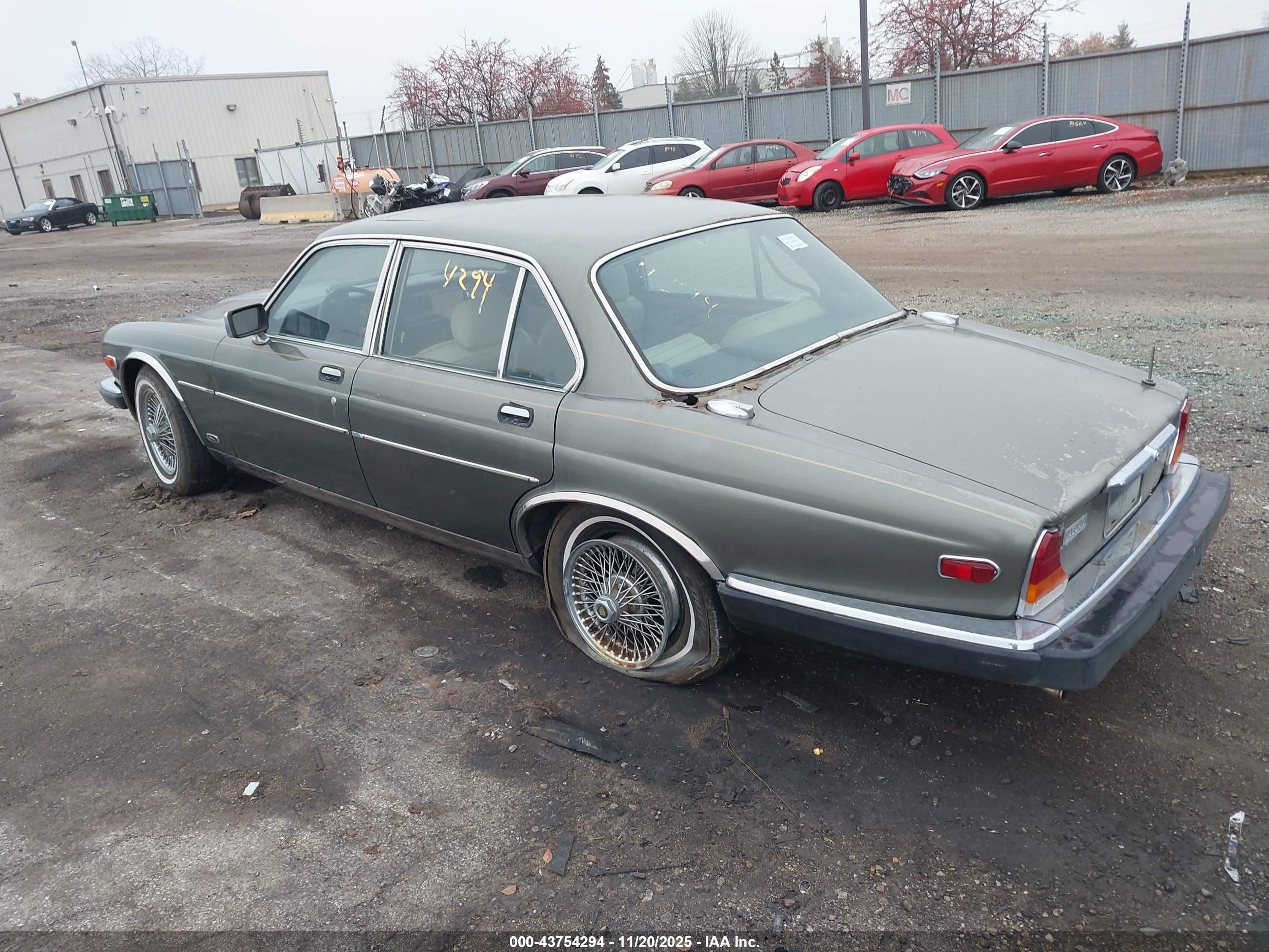 1985 Jaguar Xj6 Vanden Plas Green vin: SAJAY1346FC391682