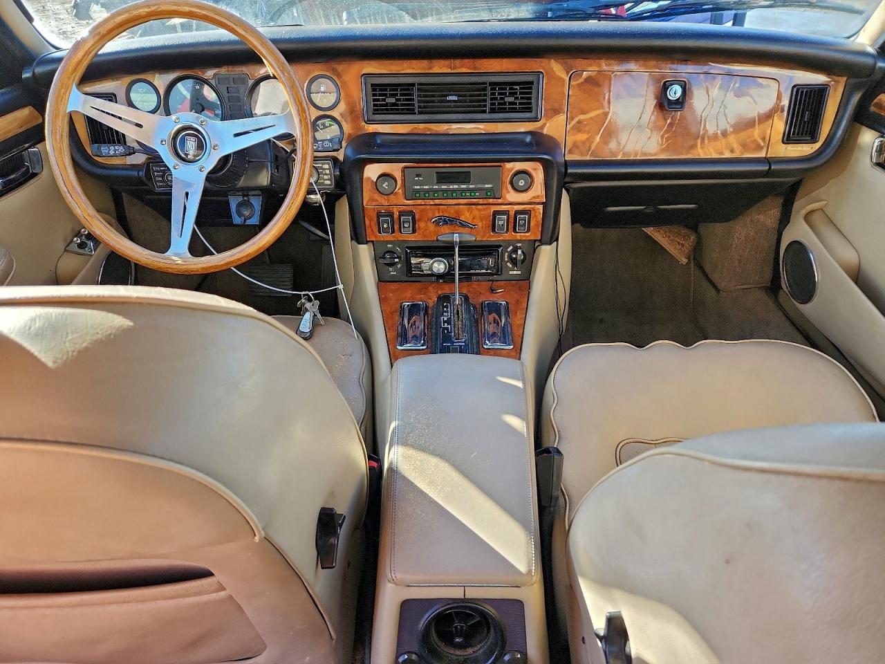 1986 Jaguar Xj6 Vanden Plas Maroon vin: SAJAY1346GC450151