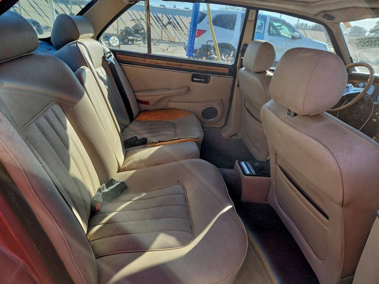 1986 Jaguar Xj6 Vanden Plas Maroon vin: SAJAY1346GC450151