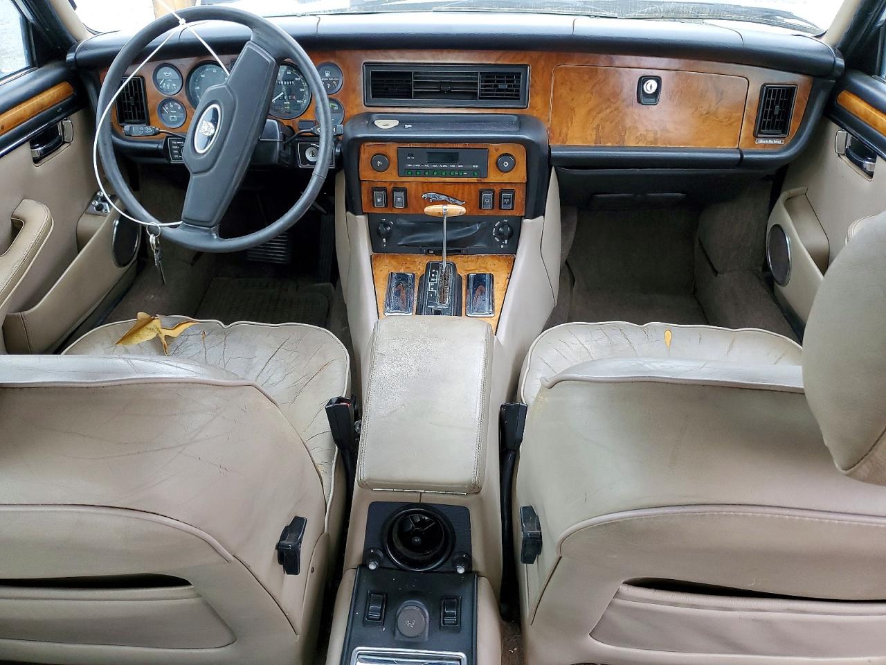 1986 Jaguar Xj6 Vanden Plas Black vin: SAJAY134XGC438696