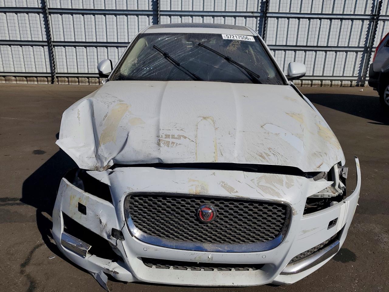 2016 Jaguar Xf Premium White vin: SAJBD4BV9GCY13294