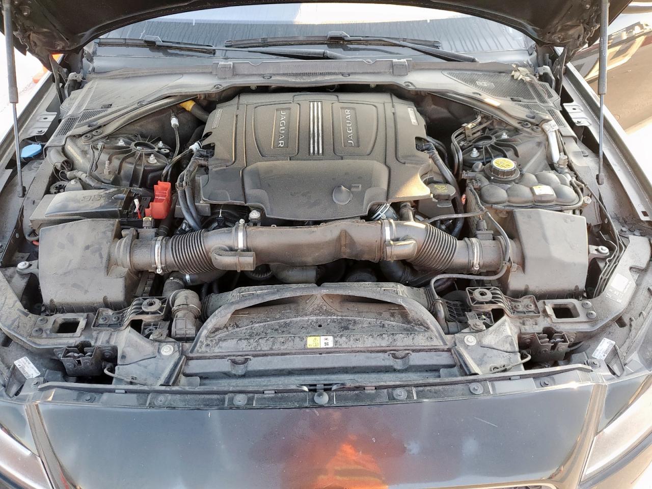 2018 Jaguar Xf Premium Черный vin: SAJBD4EV5JCY57411