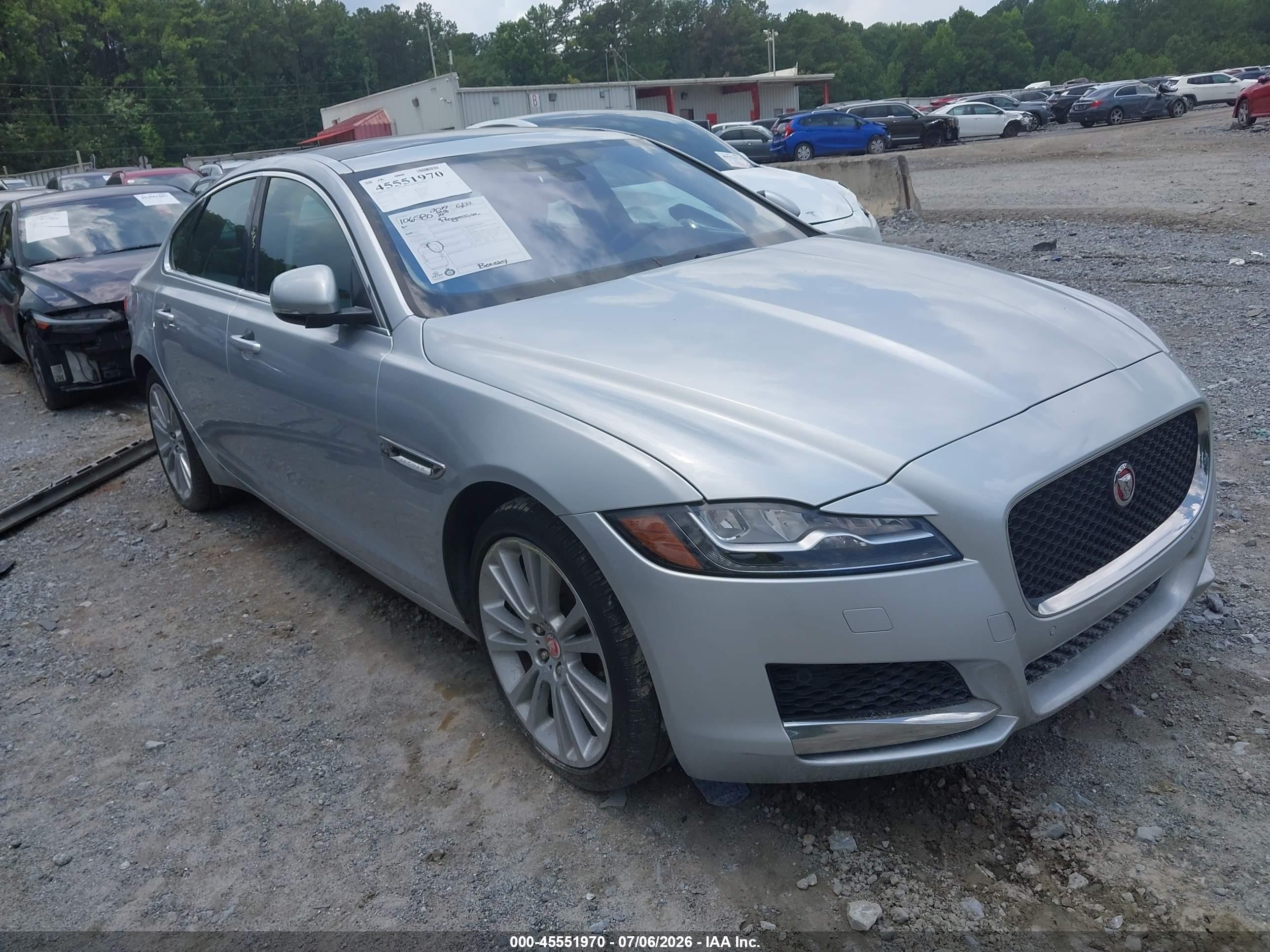 2019 Jaguar Xf 30t Premium Silver vin: SAJBD4GX8KCY76454
