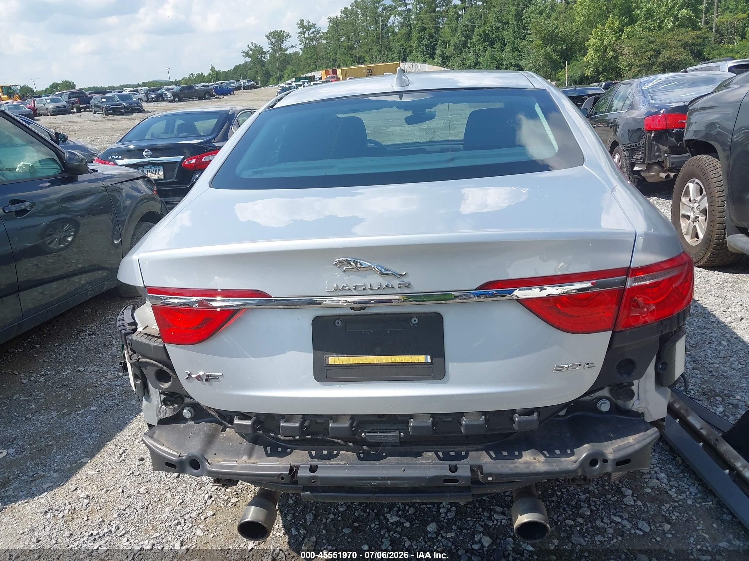 2019 Jaguar Xf 30t Premium Silver vin: SAJBD4GX8KCY76454