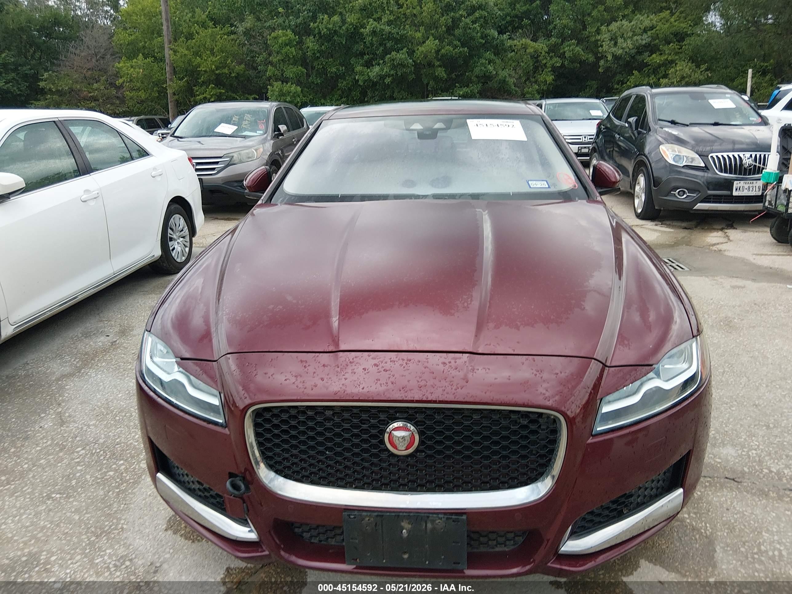 2016 Jaguar Xf 35t Prestige Burgundy vin: SAJBE4BV2GCY14557