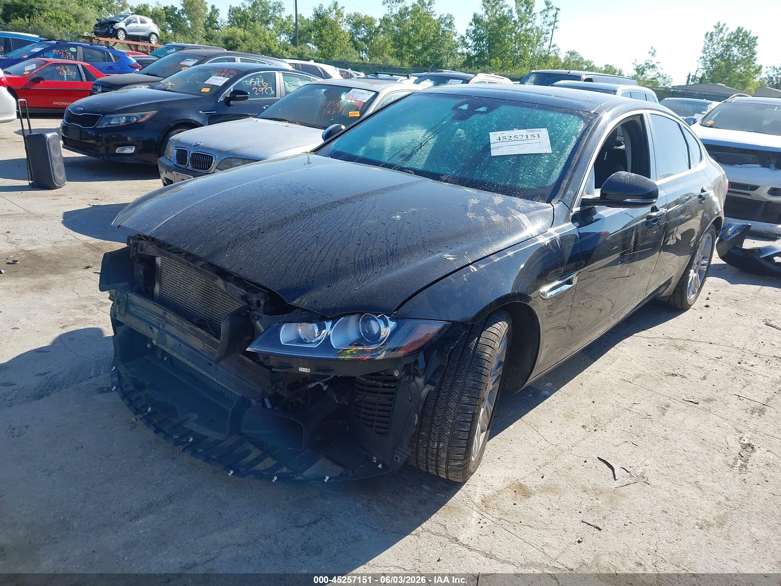 2016 Jaguar Xf 35t Premium Black vin: SAJBJ4BV7GCY23542
