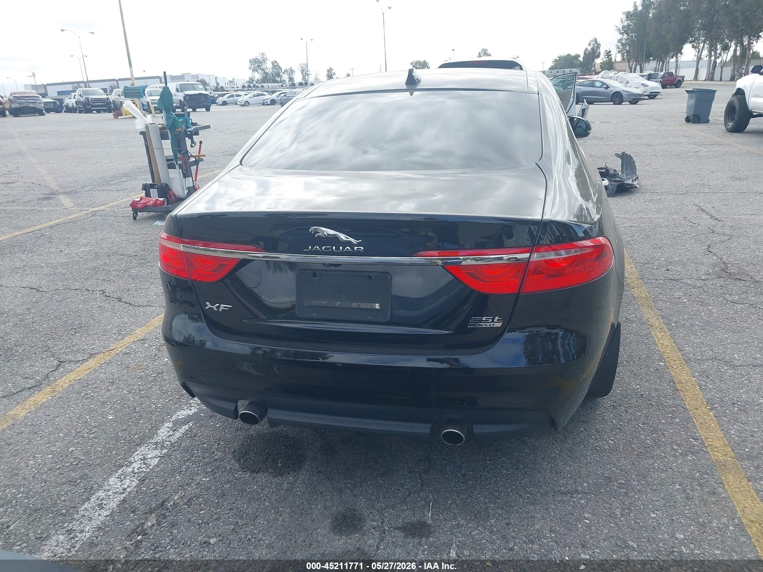 2019 Jaguar Xf 25t Premium Black vin: SAJBJ4FX1KCY79223