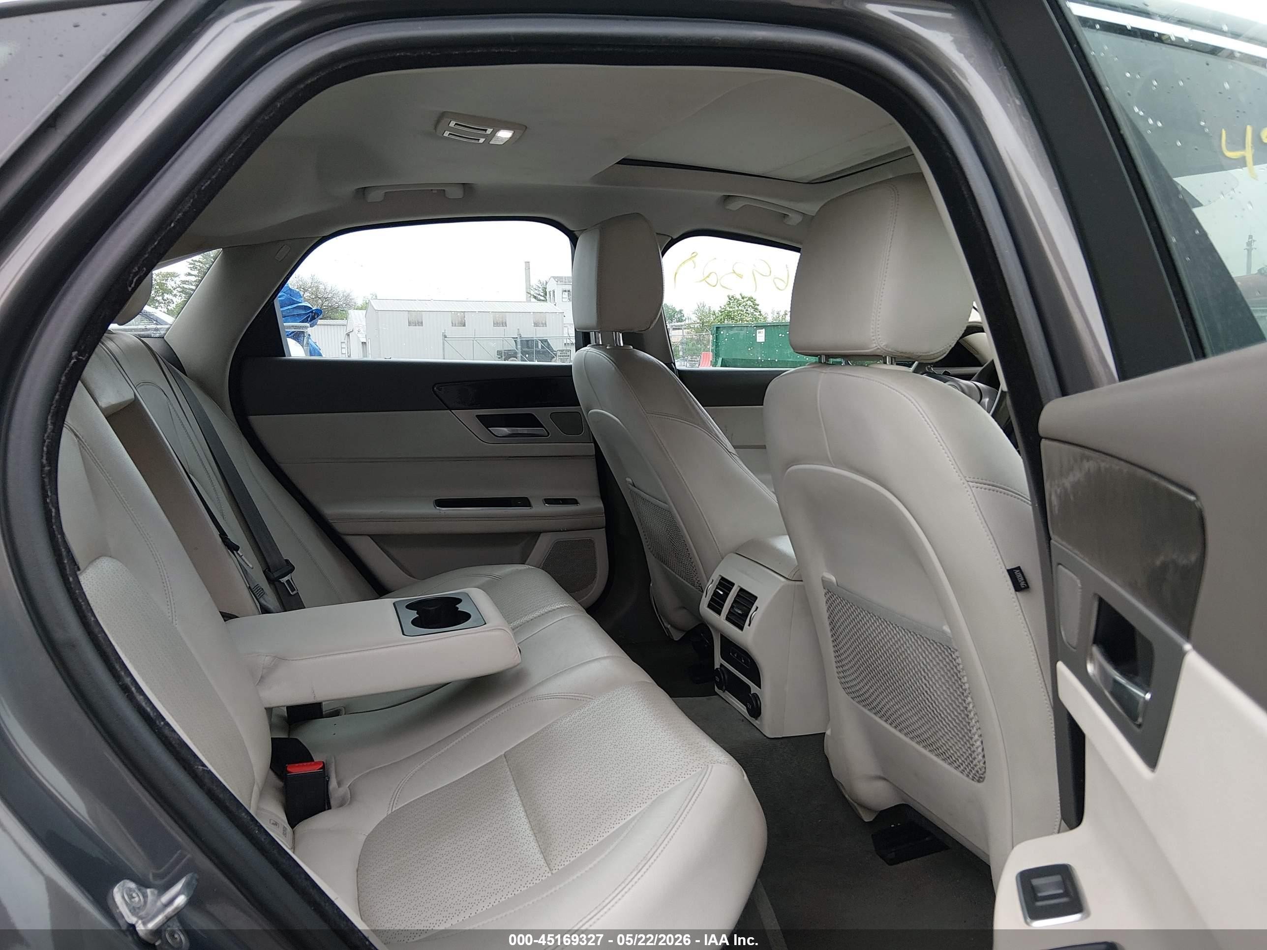 2016 Jaguar Xf 35t Prestige Gray vin: SAJBK4BV7GCY16152