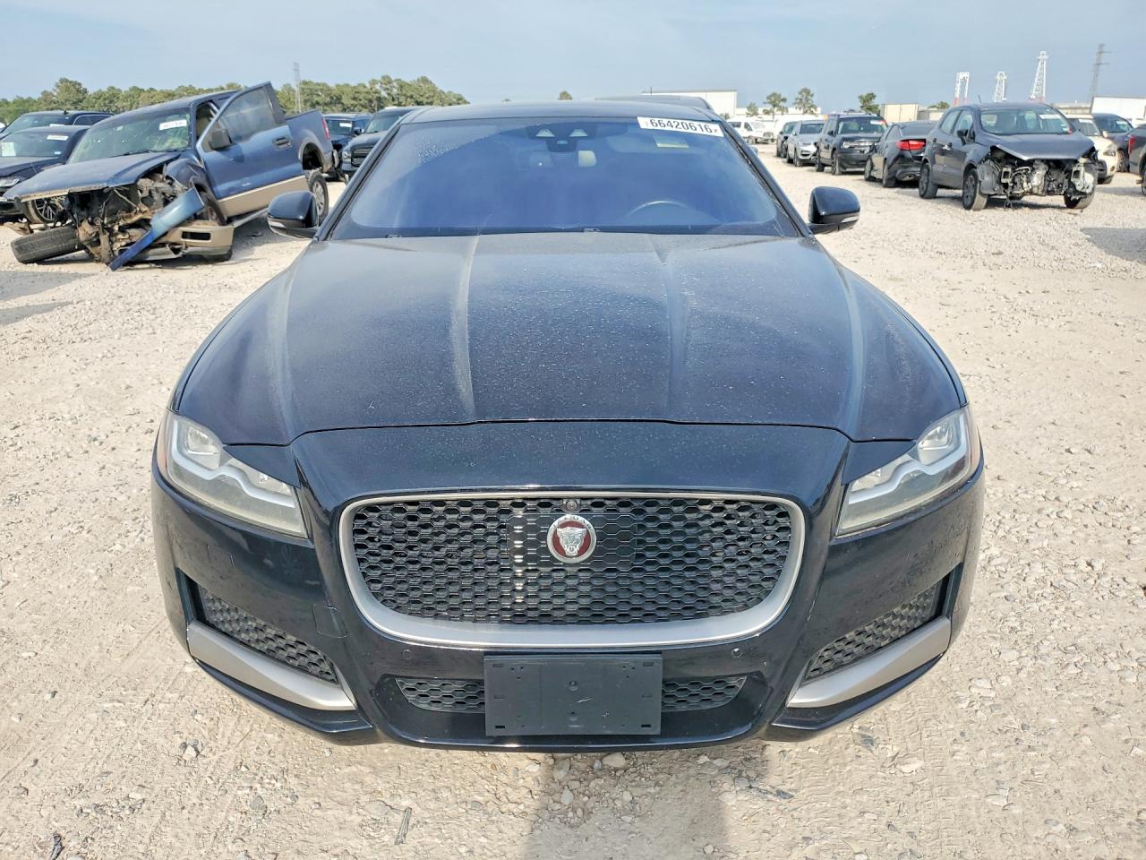 2017 Jaguar Xf R - Sport Black vin: SAJBL4BN8HCY43875