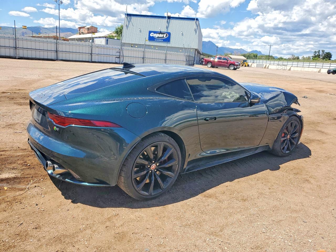 2022 Jaguar F-type R Green vin: SAJD51FE4NCK77625