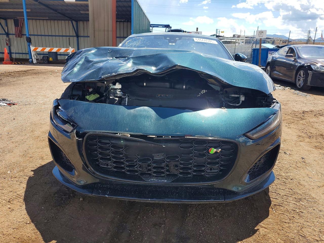 2022 Jaguar F-type R Green vin: SAJD51FE4NCK77625