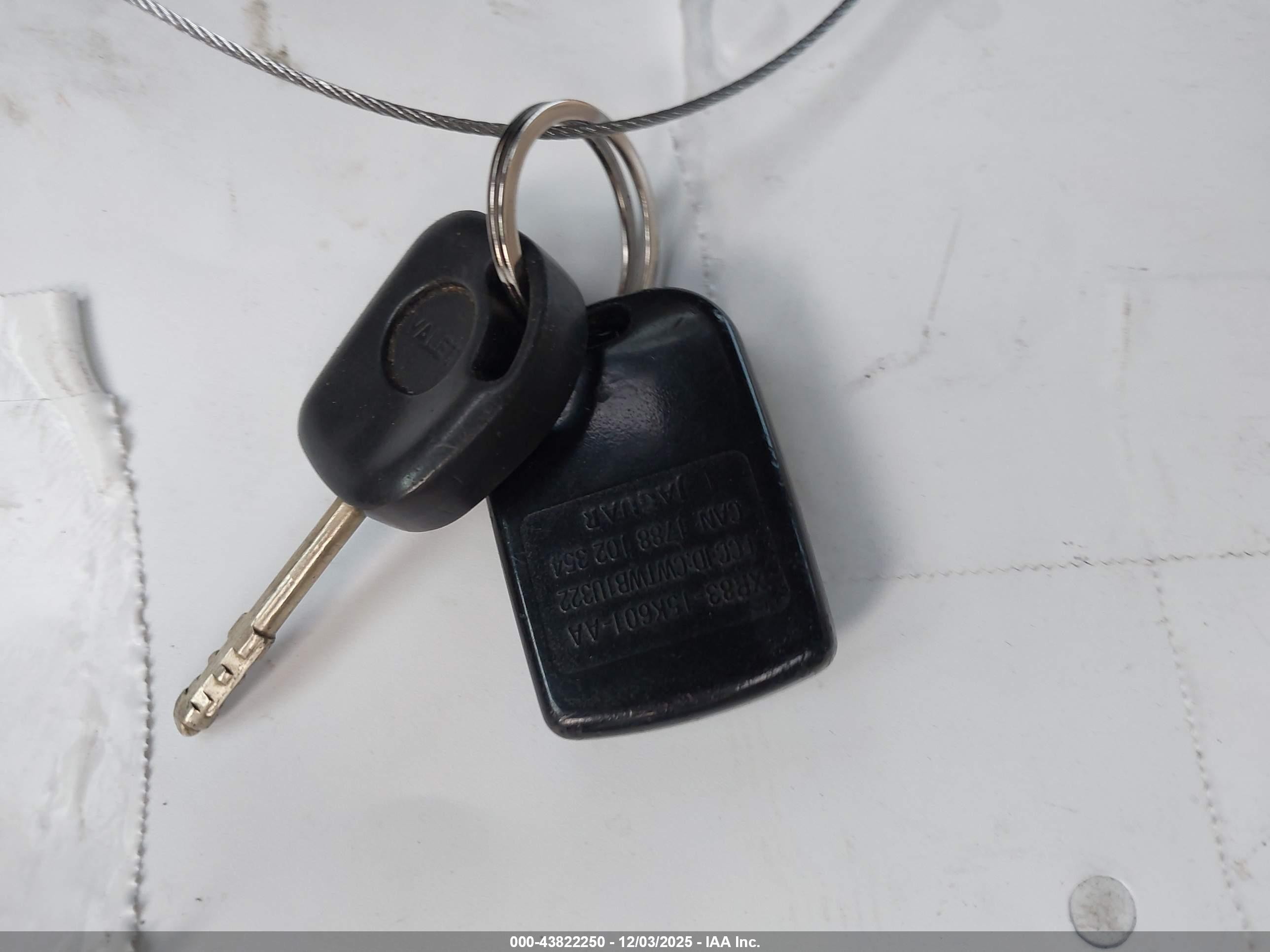 2000 Jaguar S-type 3.0l V6 Gold vin: SAJDA01C3YFL52927
