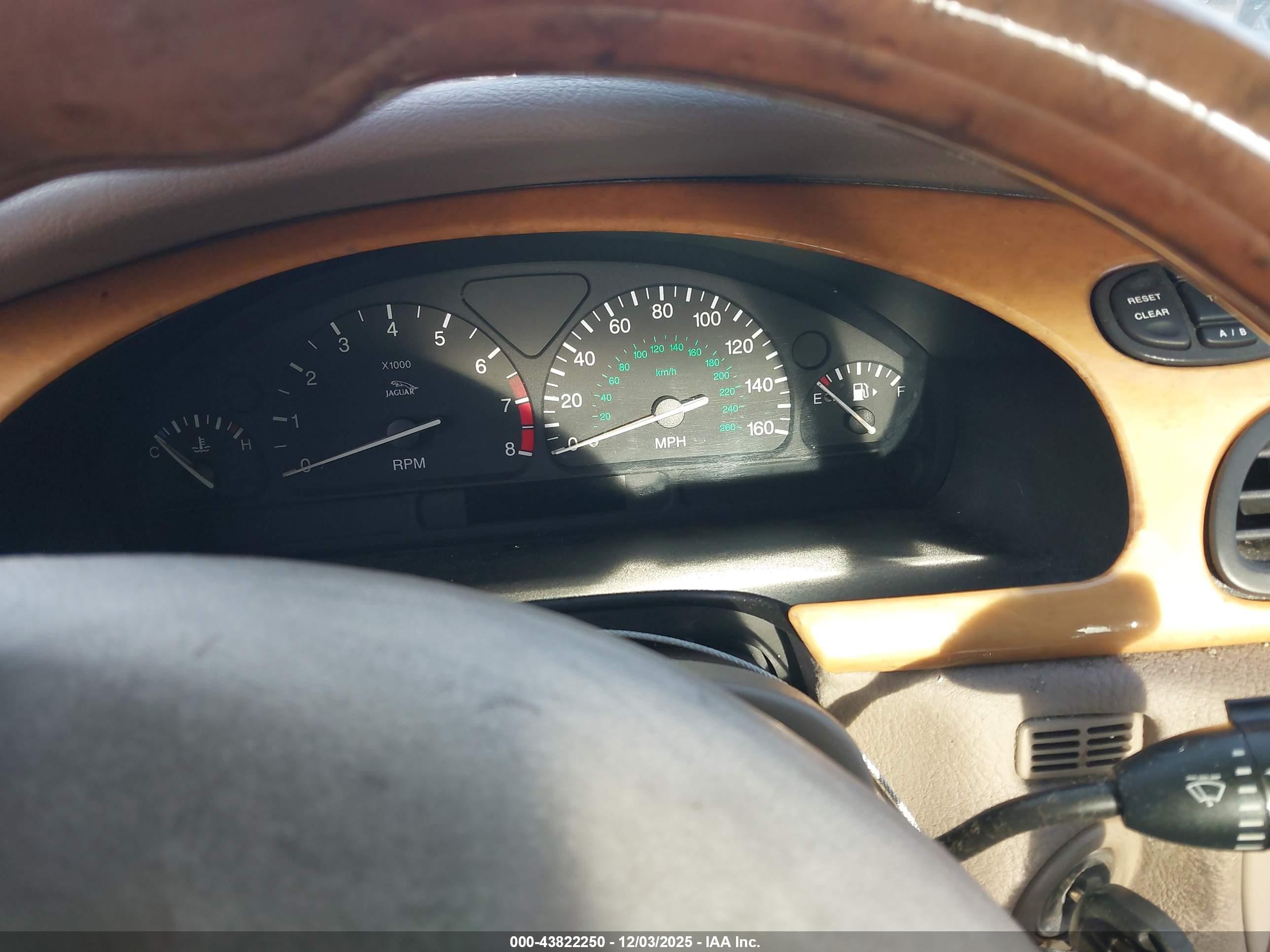 2000 Jaguar S-type 3.0l V6 Gold vin: SAJDA01C3YFL52927