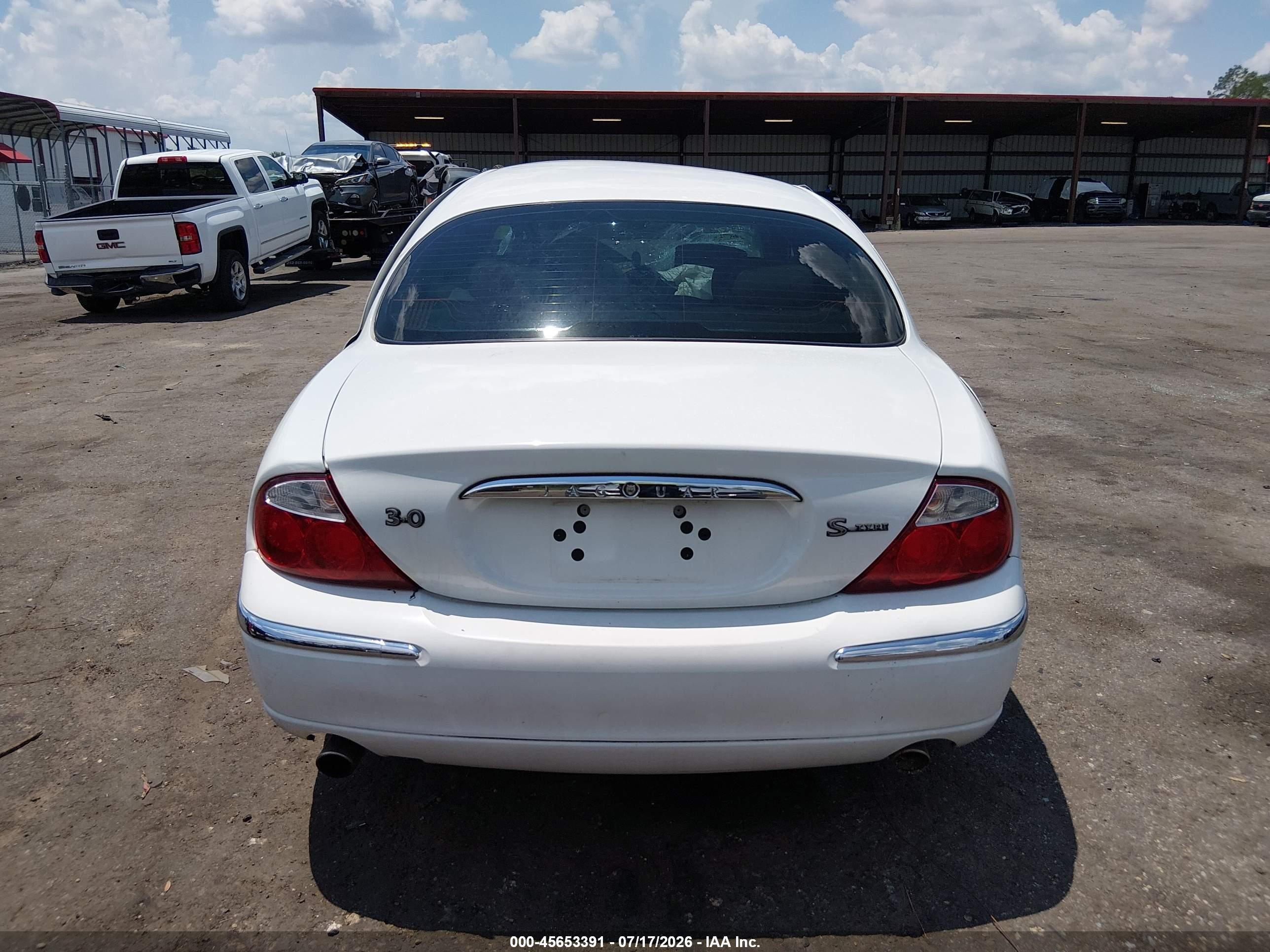 2000 Jaguar S-type 3.0l V6 White vin: SAJDA01C7YFL51599