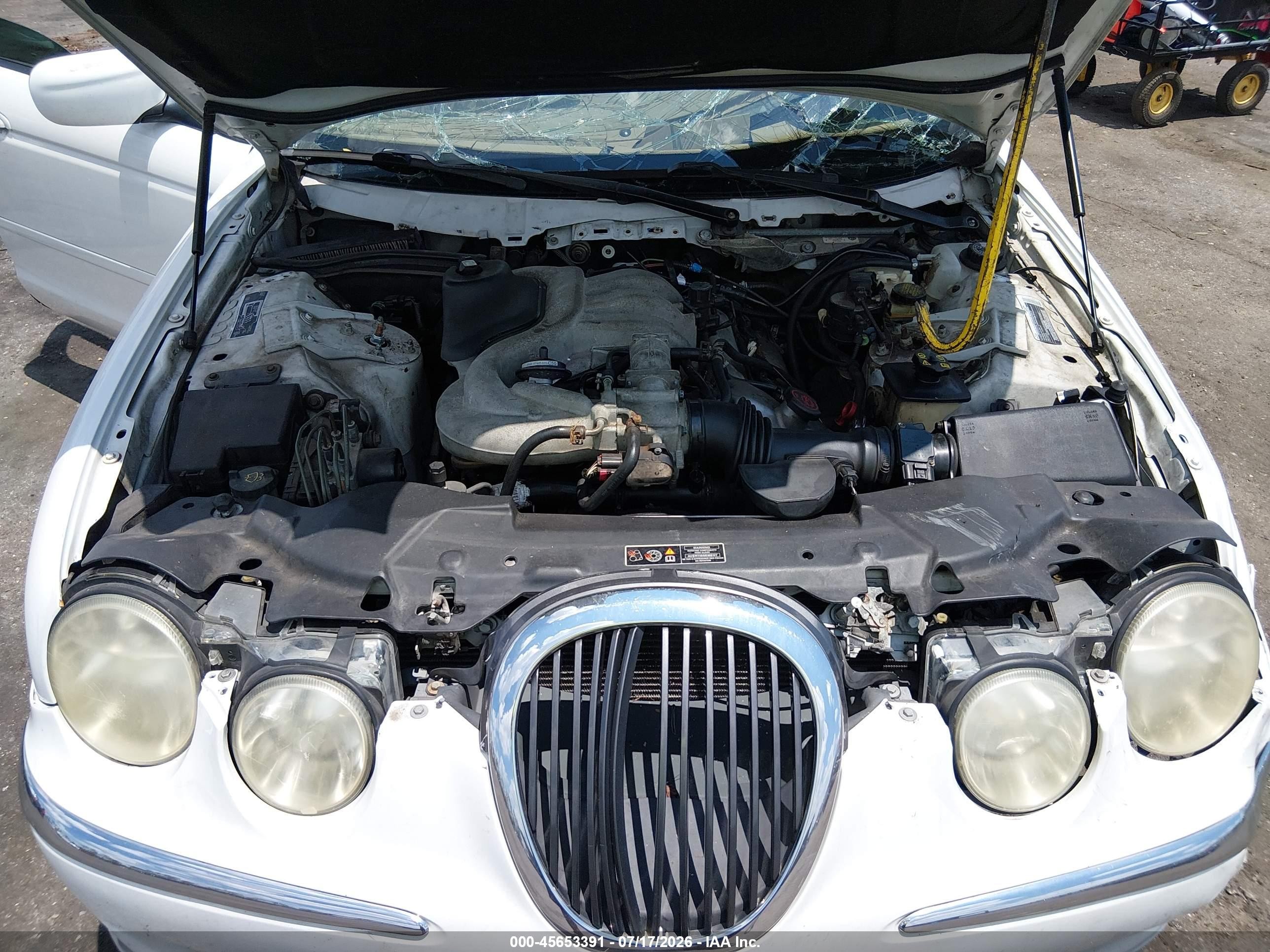 2000 Jaguar S-type 3.0l V6 White vin: SAJDA01C7YFL51599
