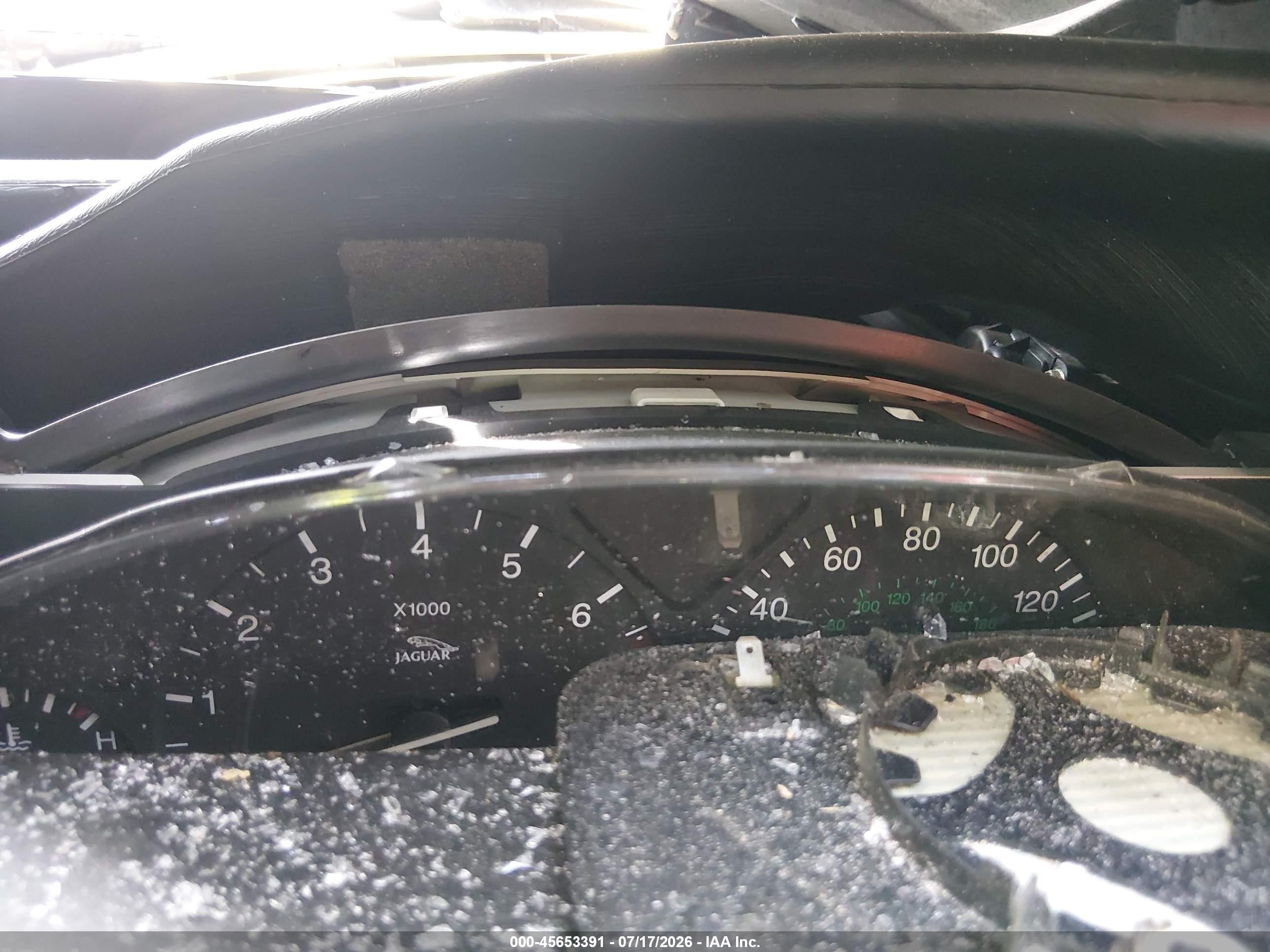 2000 Jaguar S-type 3.0l V6 White vin: SAJDA01C7YFL51599