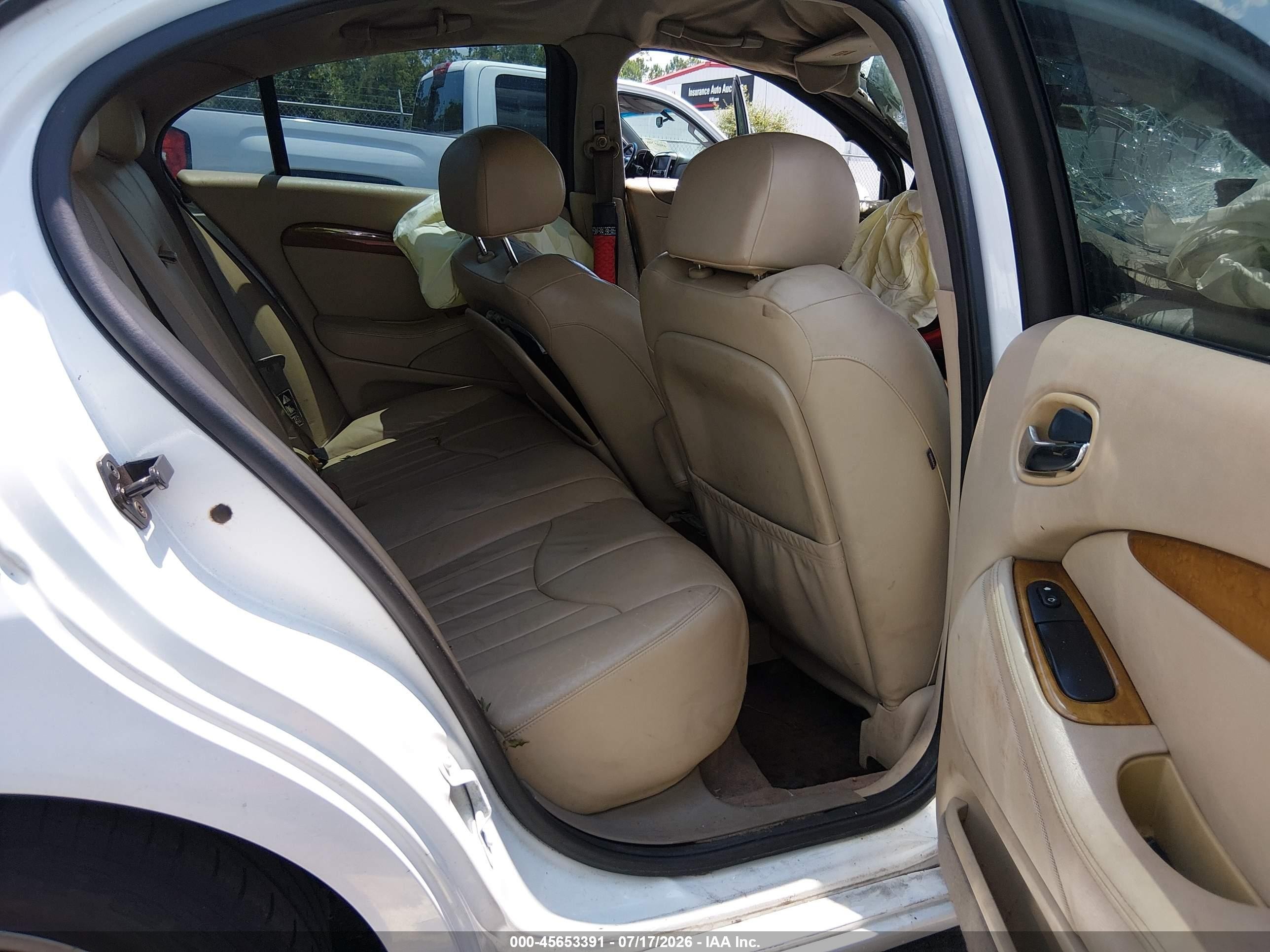2000 Jaguar S-type 3.0l V6 White vin: SAJDA01C7YFL51599