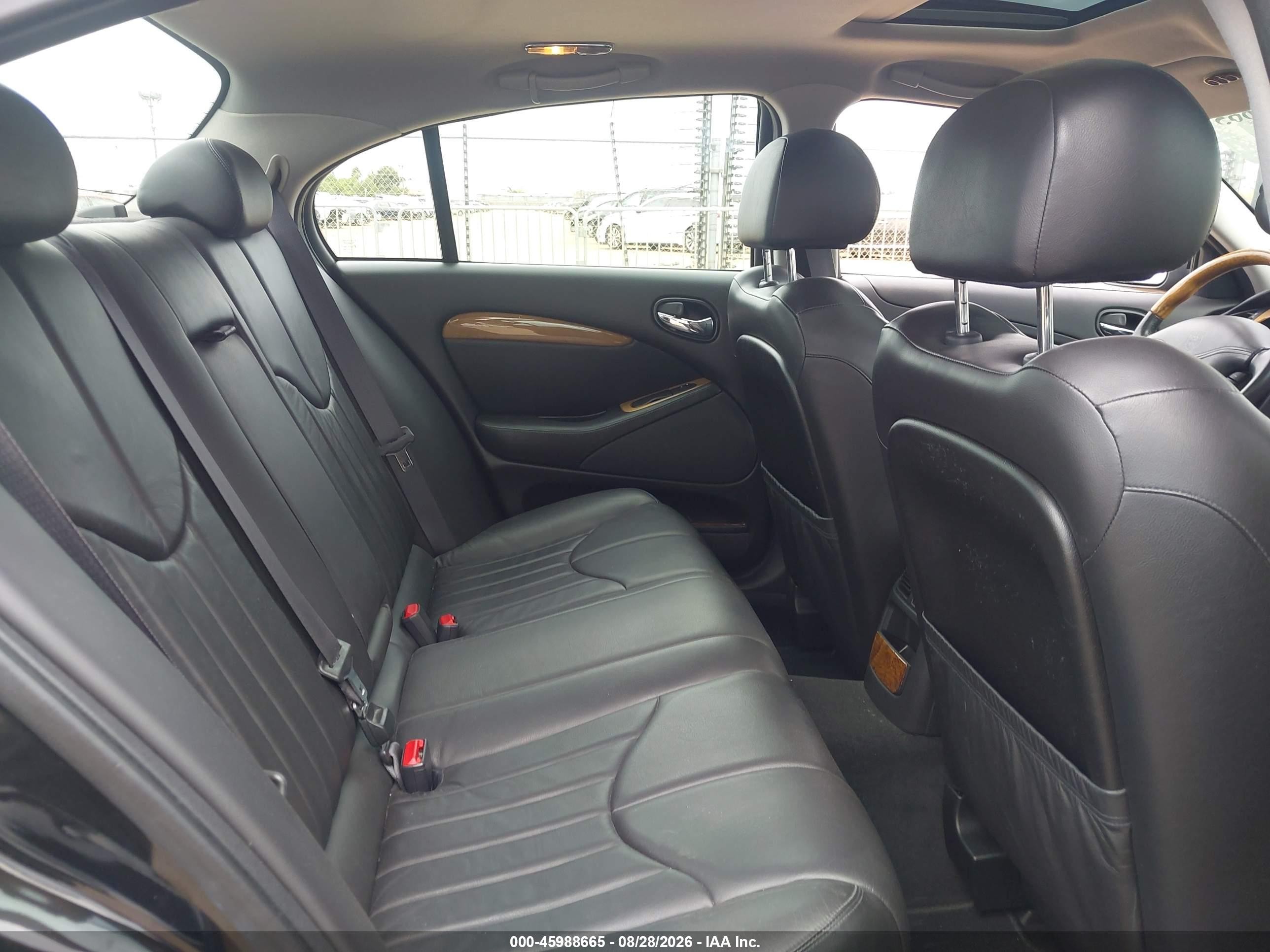 2000 Jaguar S-type 3.0l V6 Black vin: SAJDA01C8YFL69707