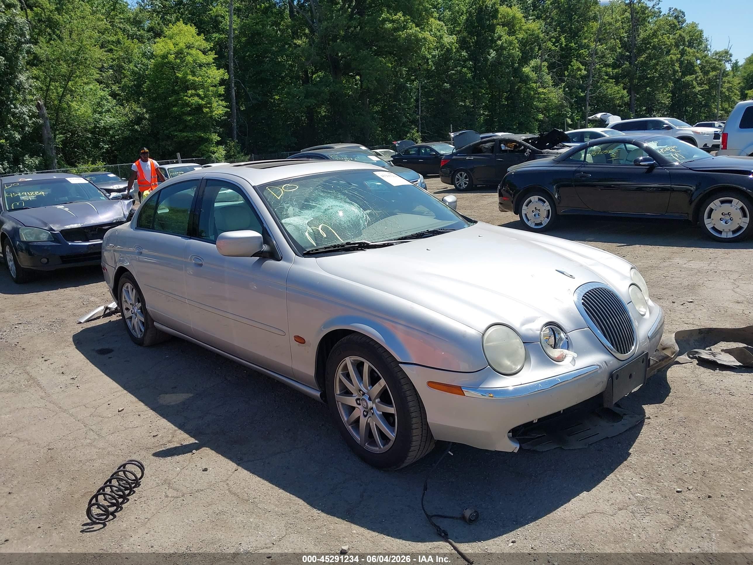 2000 Jaguar S-type 3.0l V6 Silver vin: SAJDA01C9YFL70445