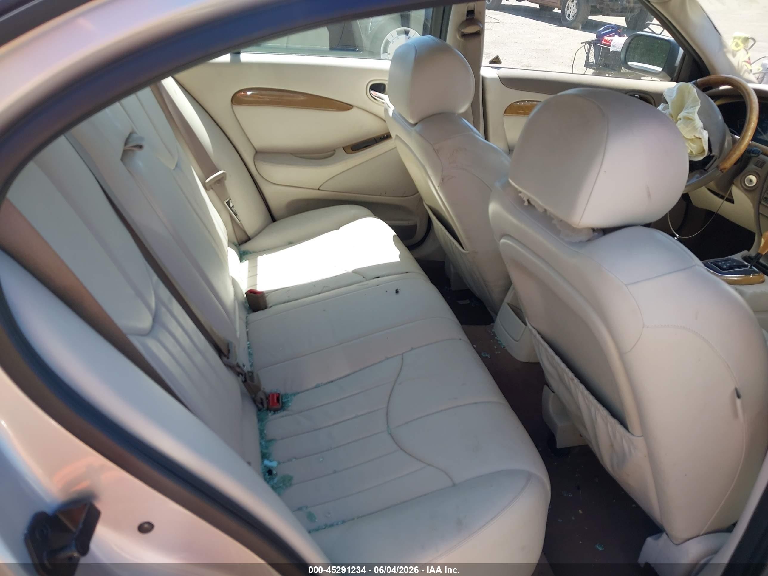 2000 Jaguar S-type 3.0l V6 Silver vin: SAJDA01C9YFL70445
