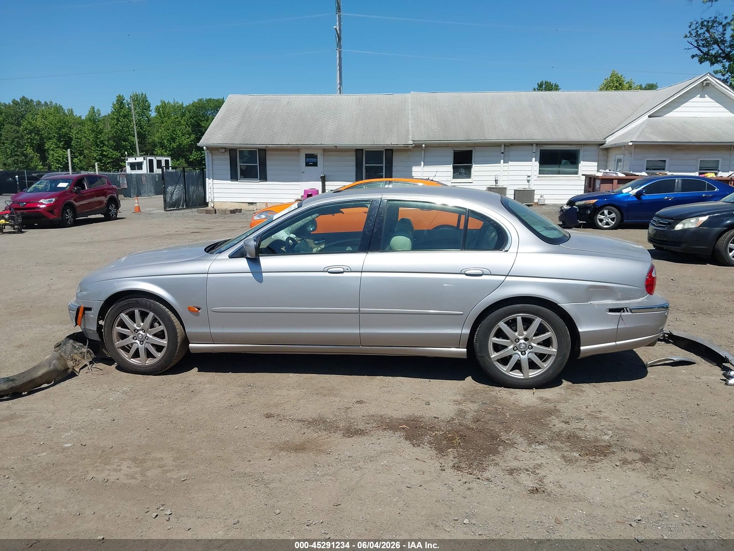 2000 Jaguar S-type 3.0l V6 Silver vin: SAJDA01C9YFL70445