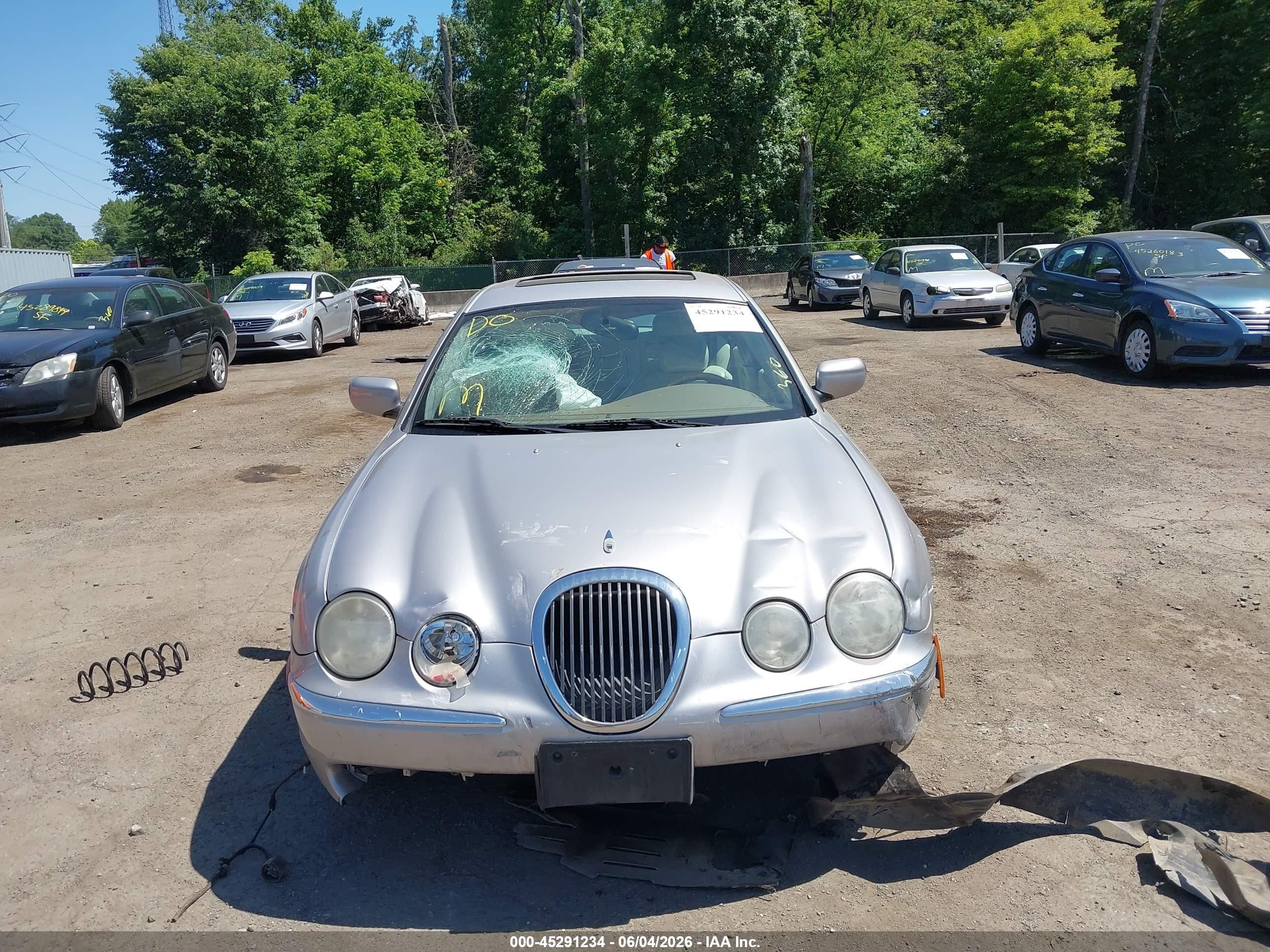 2000 Jaguar S-type 3.0l V6 Silver vin: SAJDA01C9YFL70445