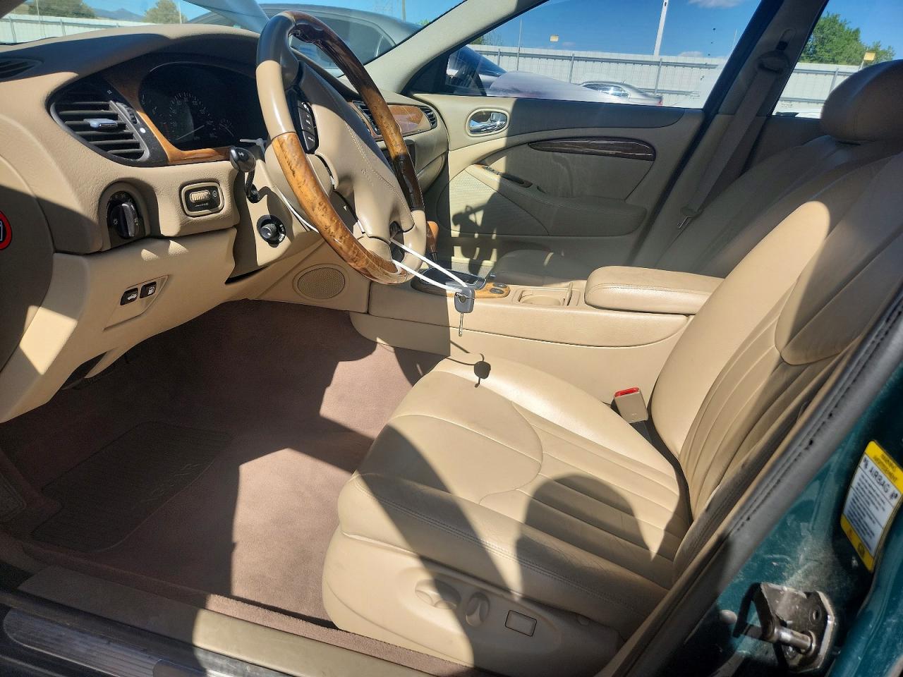 2000 Jaguar S-type Green vin: SAJDA01CXYFL39205