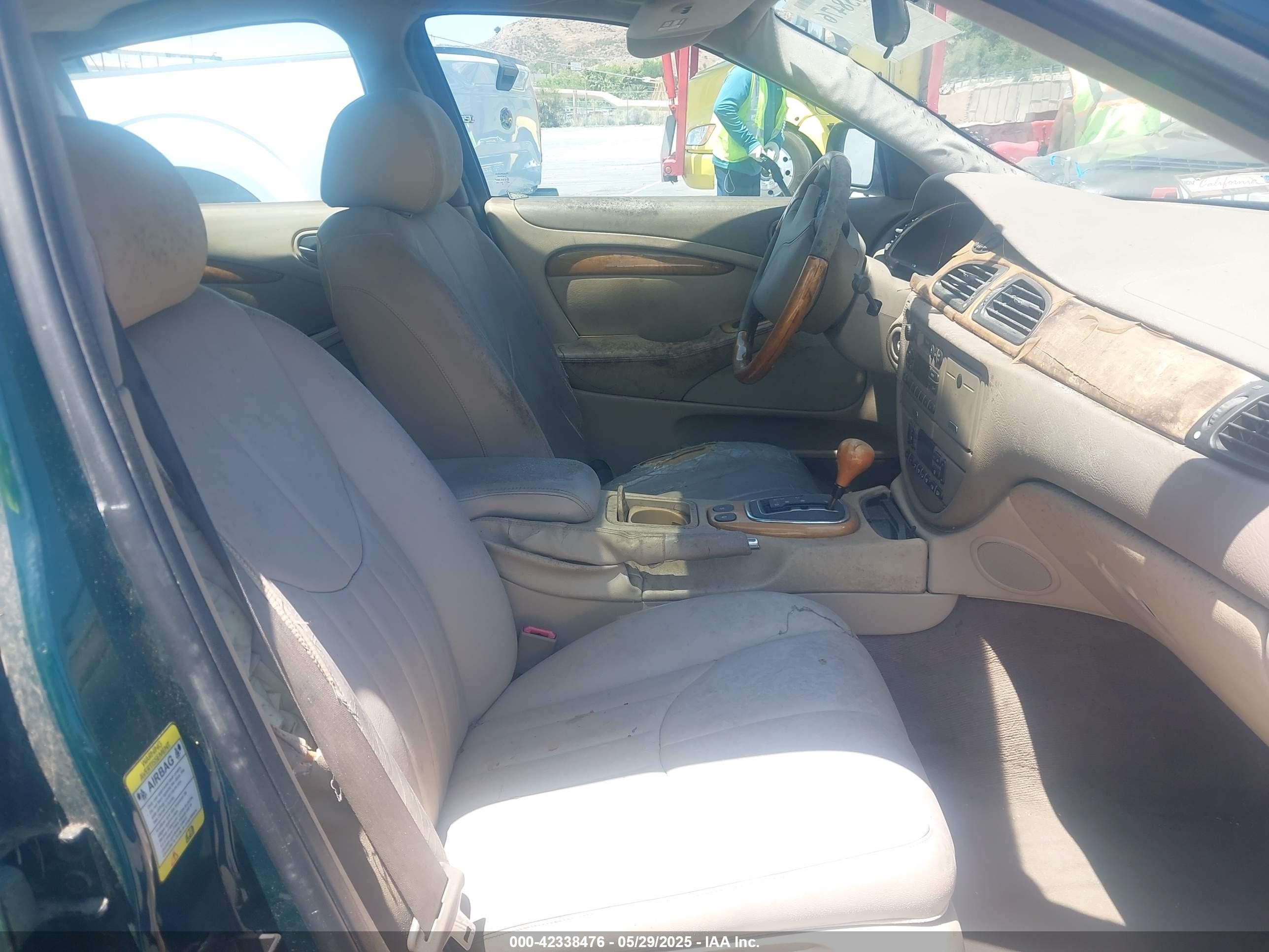 2000 Jaguar S-type 4.0l V8 Green vin: SAJDA01D2YGL31067