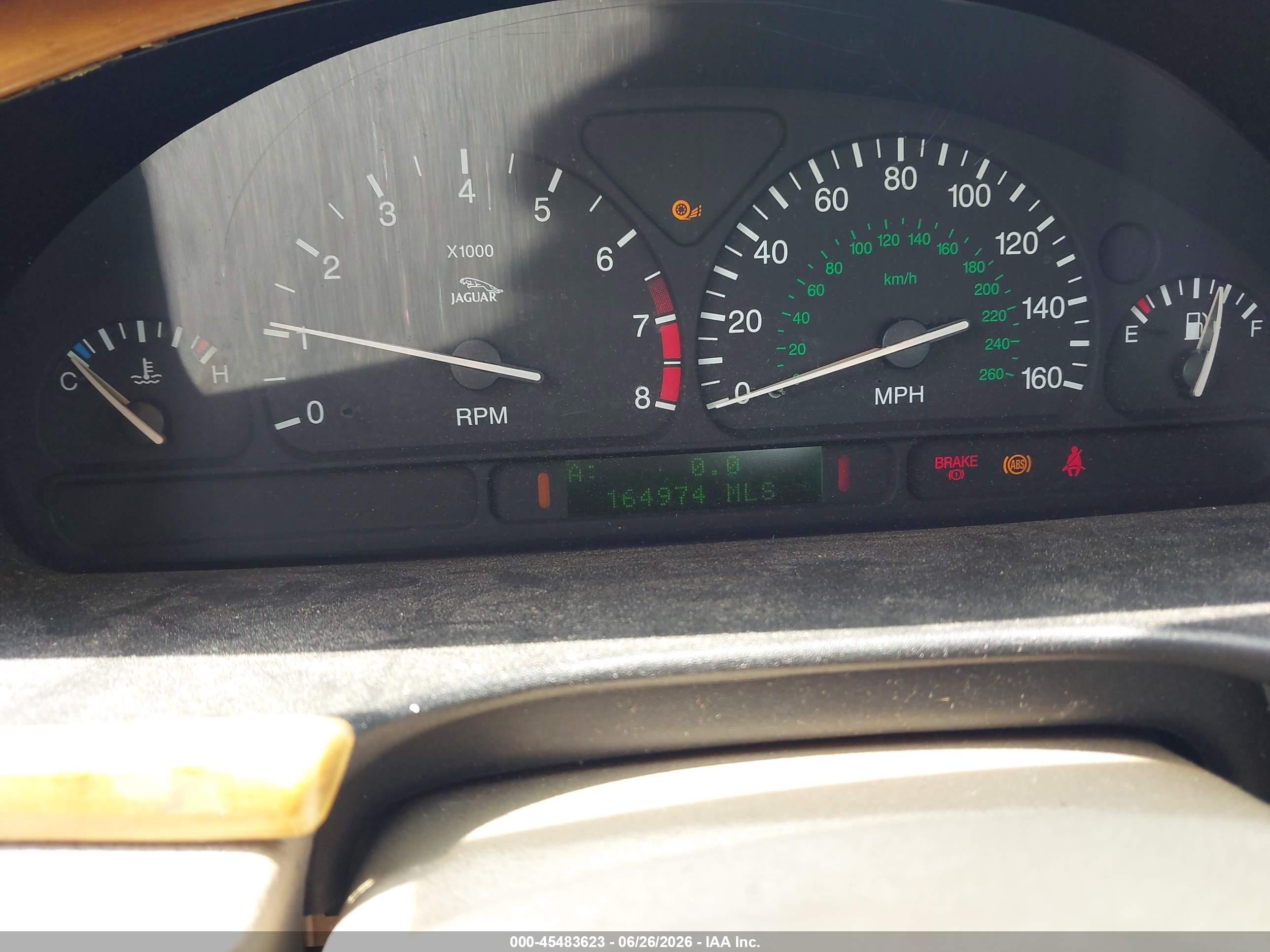 2000 Jaguar S-type 4.0l V8 White vin: SAJDA01D2YGL55322