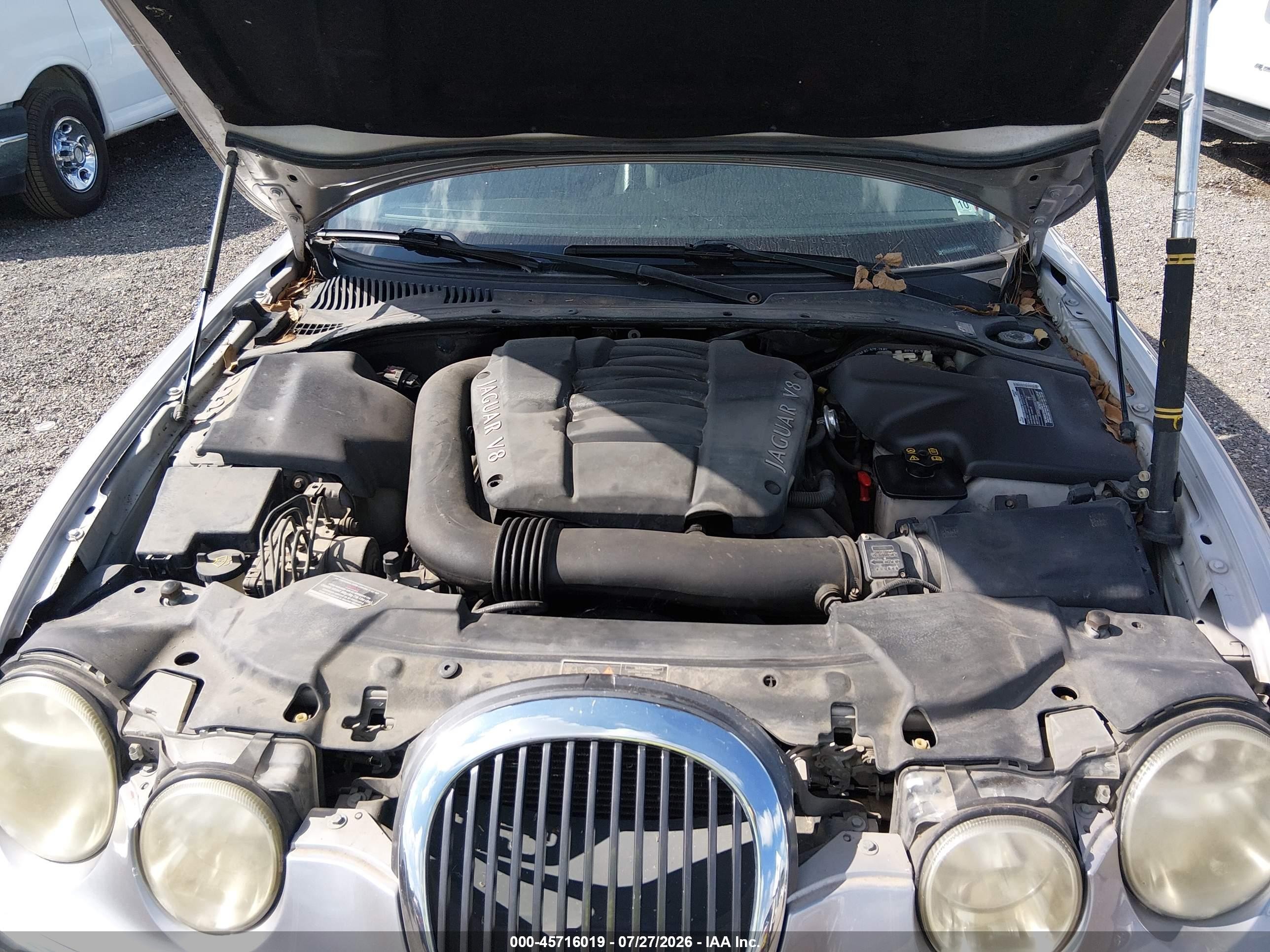 2000 Jaguar S-type 4.0l V8 Silver vin: SAJDA01D4YGL67746
