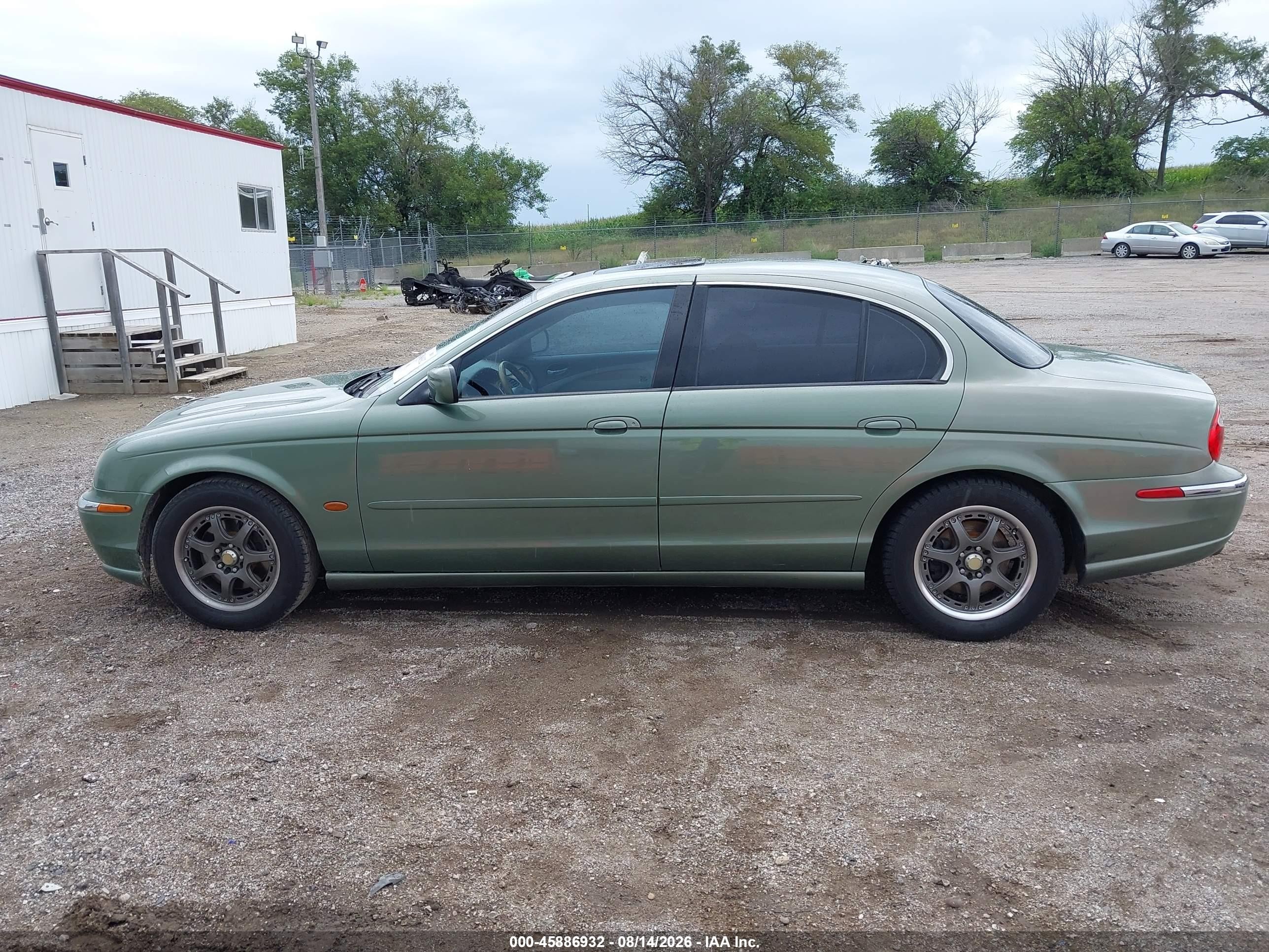 2000 Jaguar S-type 4.0l V8 Green vin: SAJDA01DXYGL50921