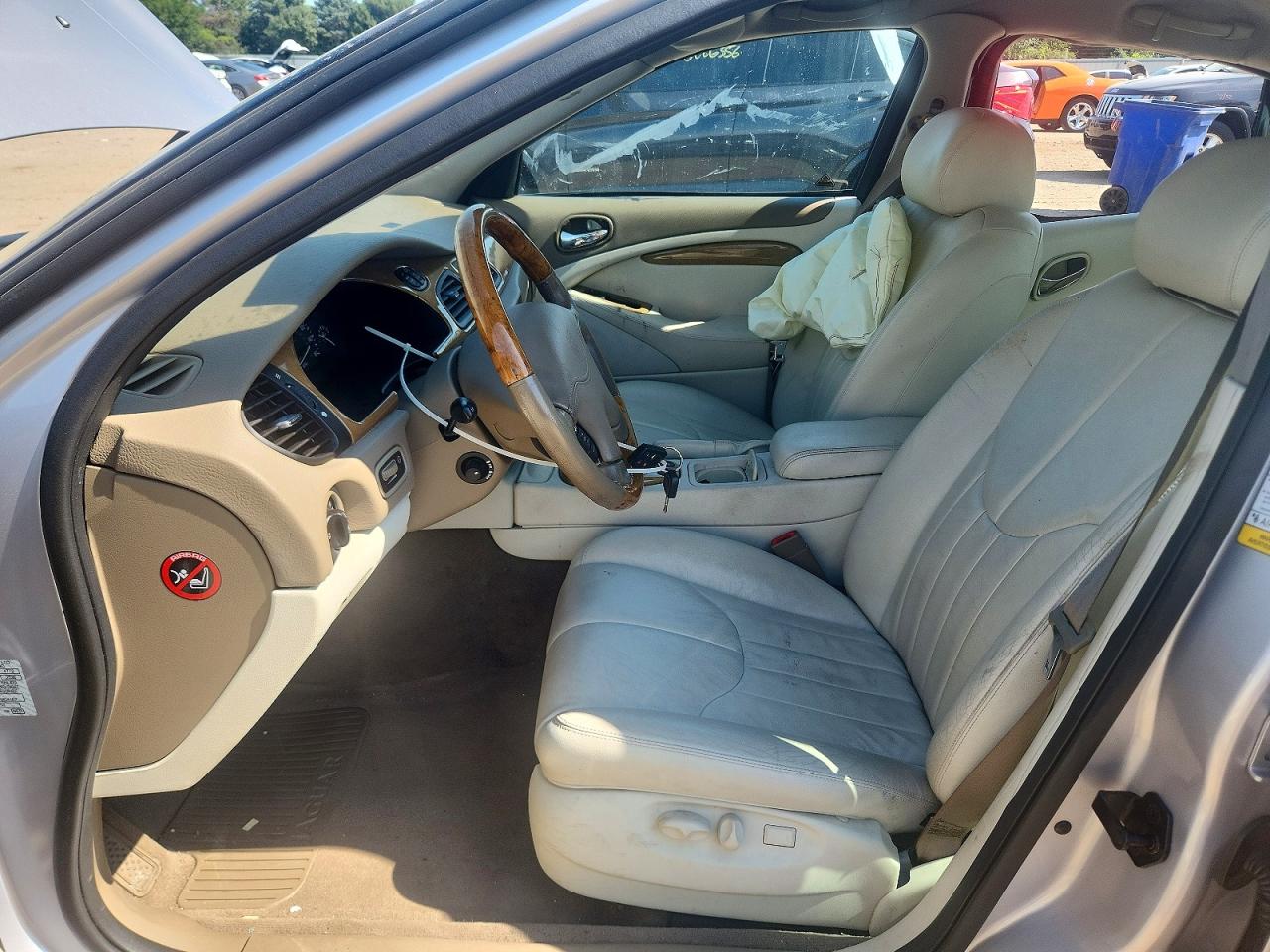 2001 Jaguar S-type Silver vin: SAJDA01N41FM04167