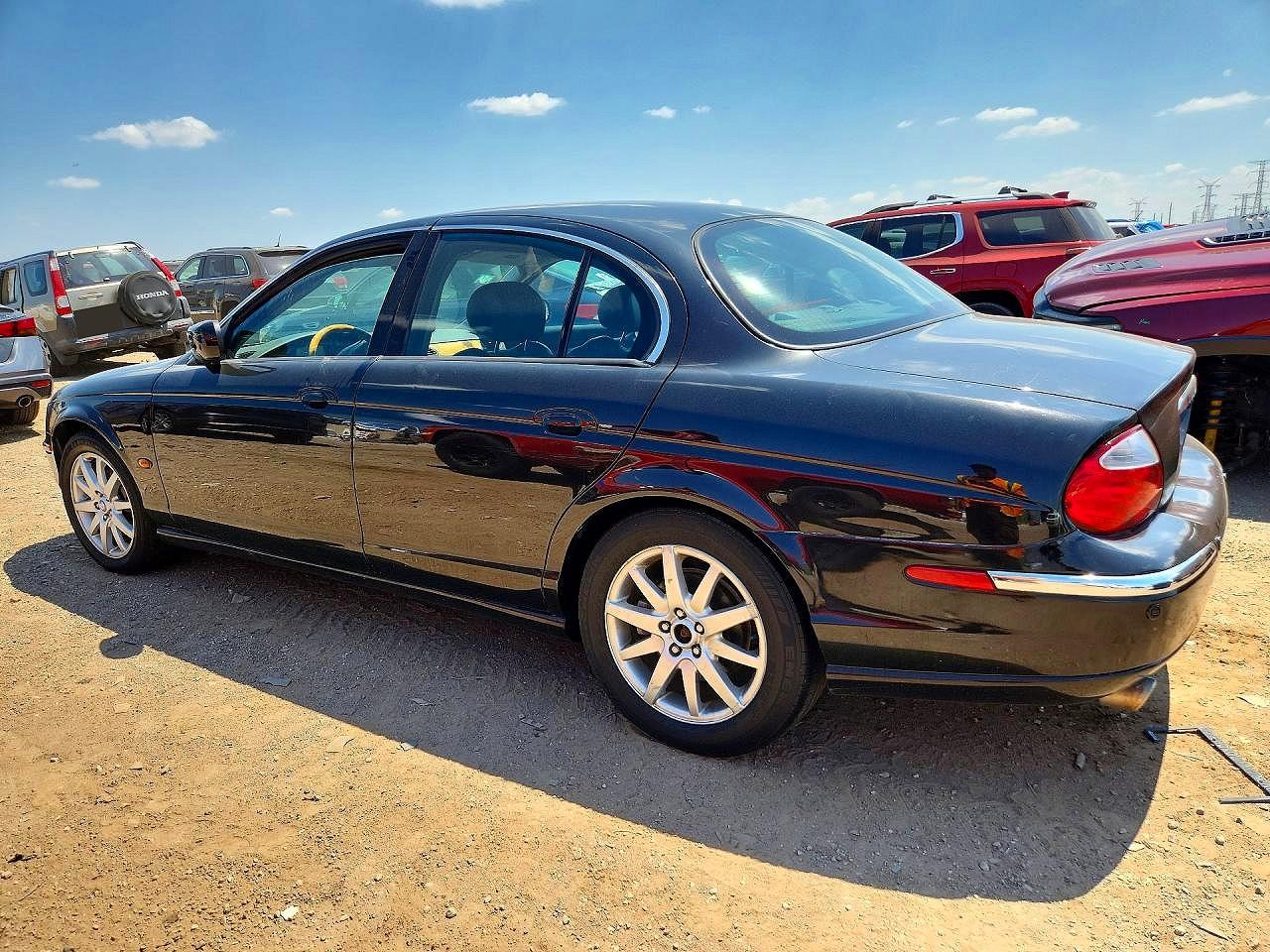 2001 Jaguar S-type Black vin: SAJDA01N81FL96073