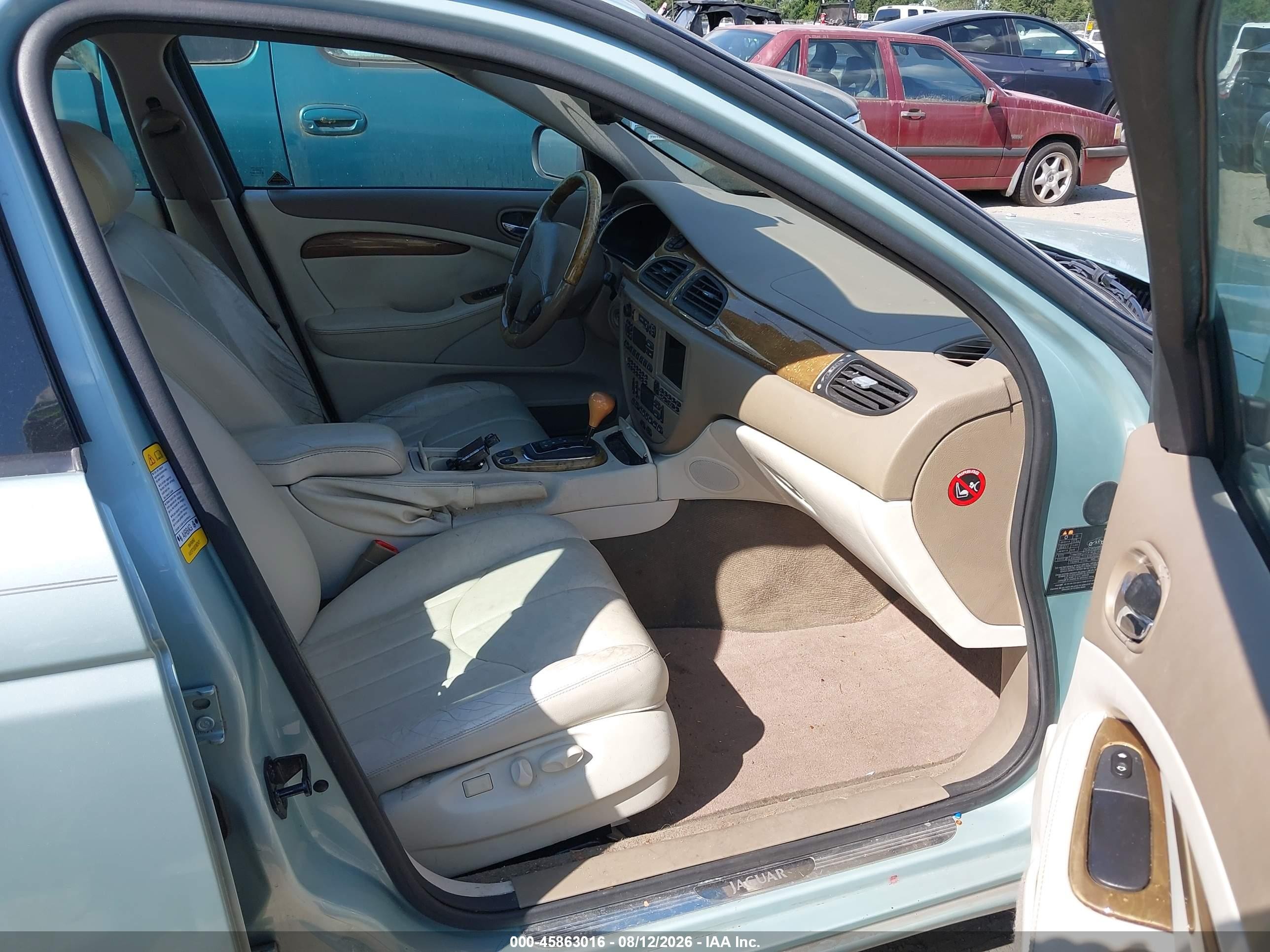 2002 Jaguar S-type 4.0l V8 Silver vin: SAJDA01P72GM37421