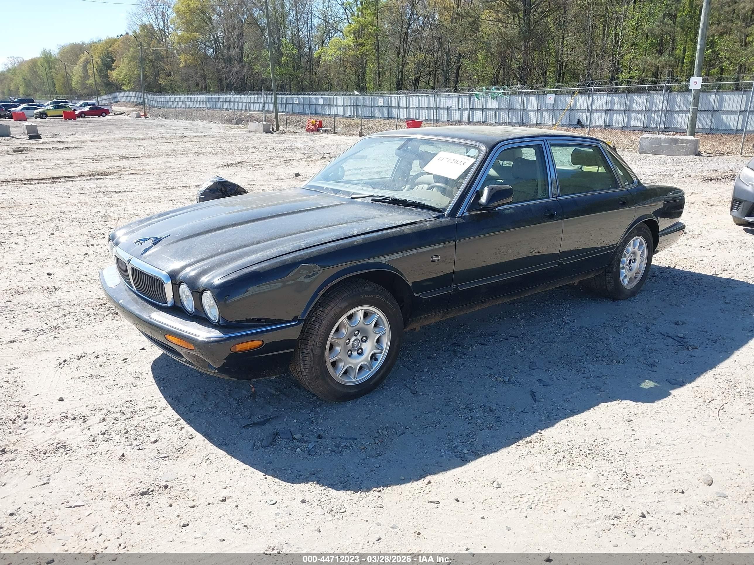 2001 Jaguar Xj8   Black vin: SAJDA14C01LF33687