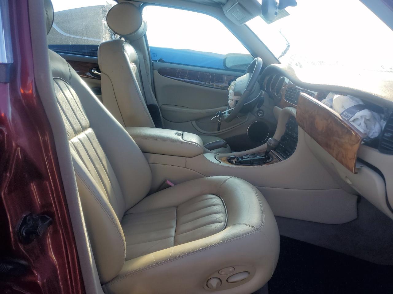 2002 Jaguar Xj8 Burgundy vin: SAJDA14C02LF40401