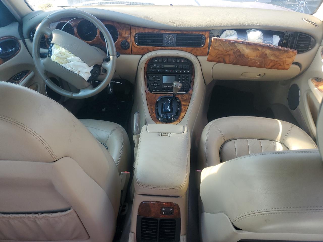 2002 Jaguar Xj8 Burgundy vin: SAJDA14C02LF40401