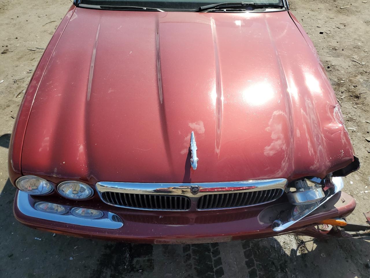 2002 Jaguar Xj8 Burgundy vin: SAJDA14C02LF40401