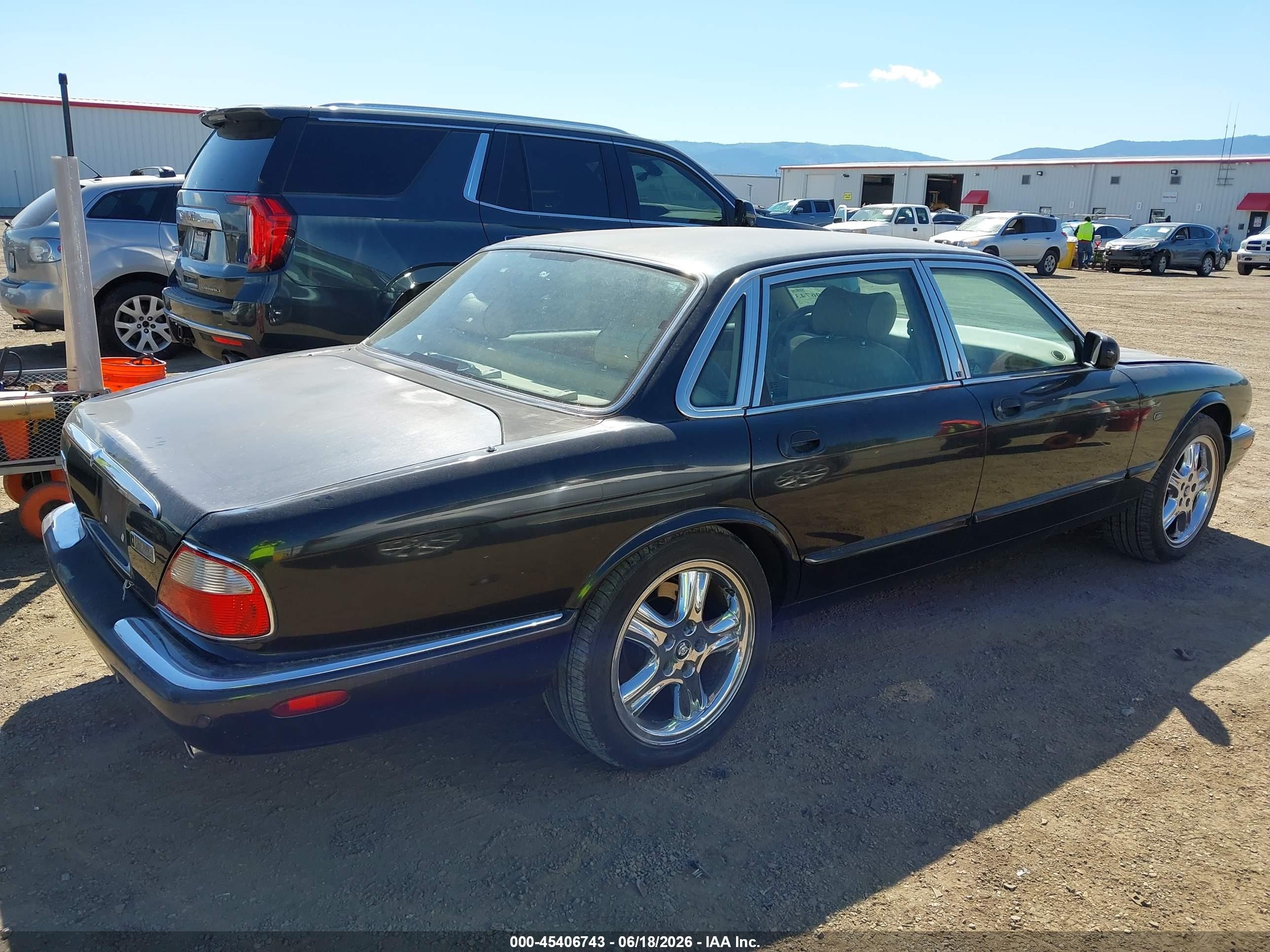 2002 Jaguar Xj8   Black vin: SAJDA14C02LF42696