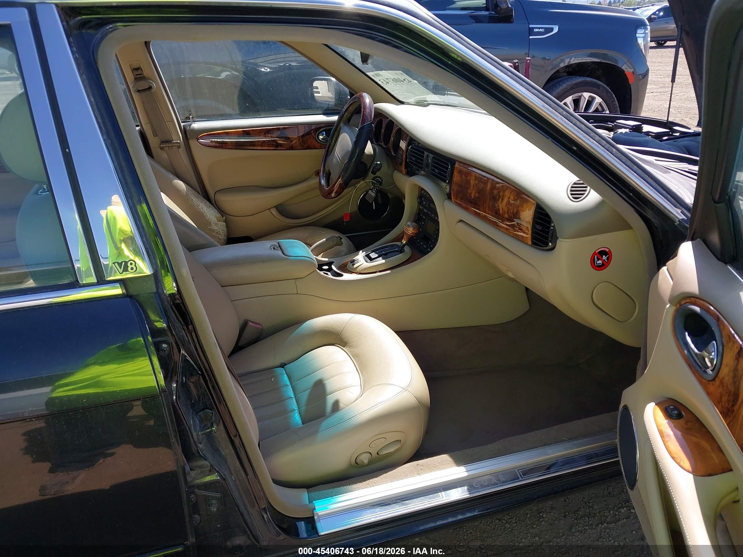2002 Jaguar Xj8   Black vin: SAJDA14C02LF42696