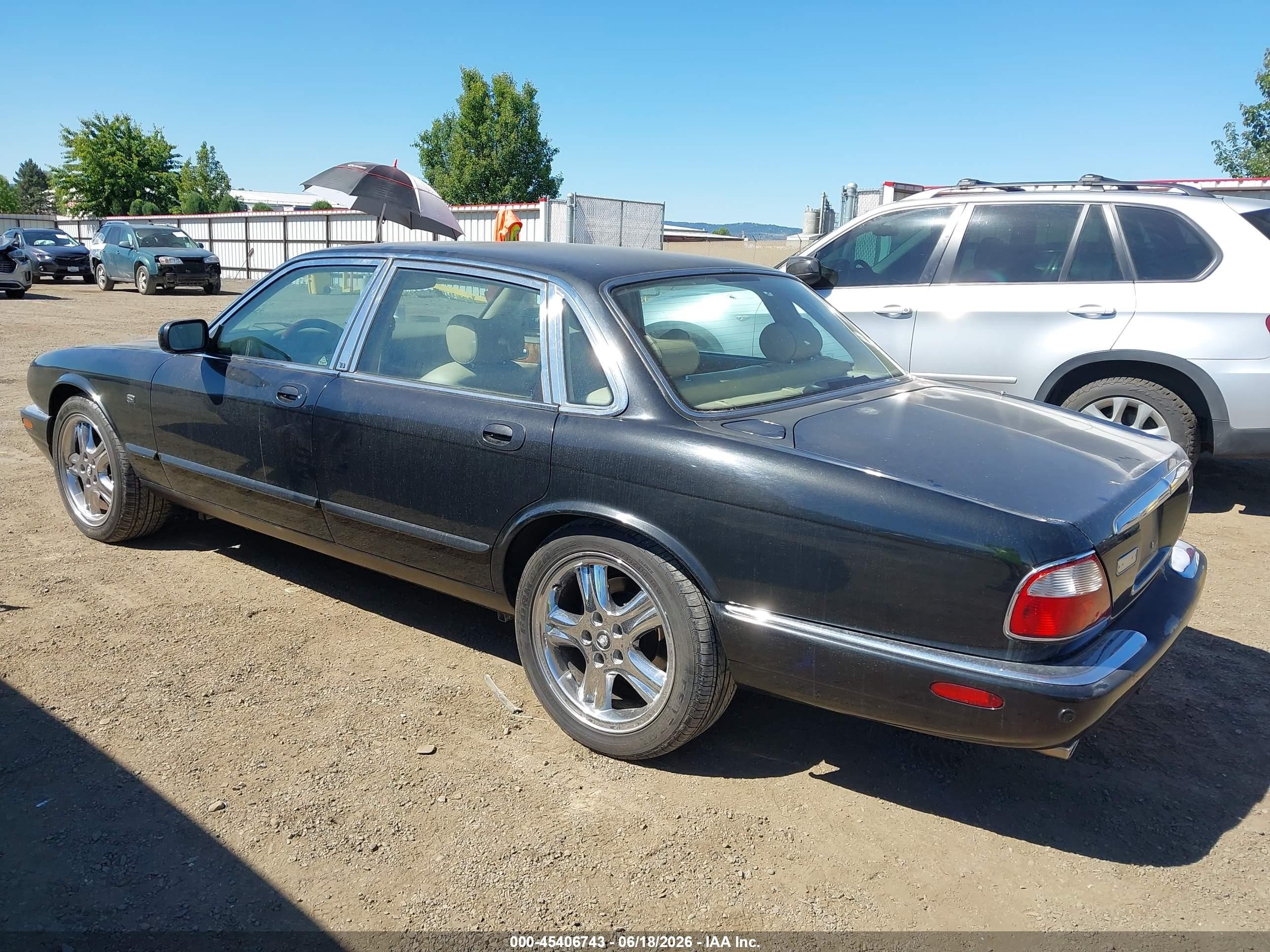 2002 Jaguar Xj8   Black vin: SAJDA14C02LF42696