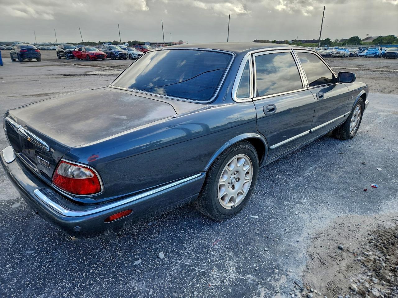 2001 Jaguar Xj8 Зеленый vin: SAJDA14C11LF30863