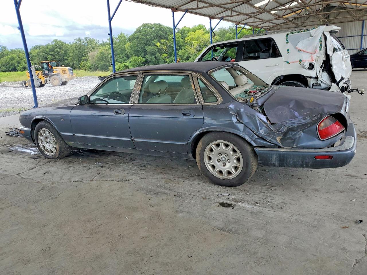 2000 Jaguar Xj8 Gray vin: SAJDA14C1YLF13765